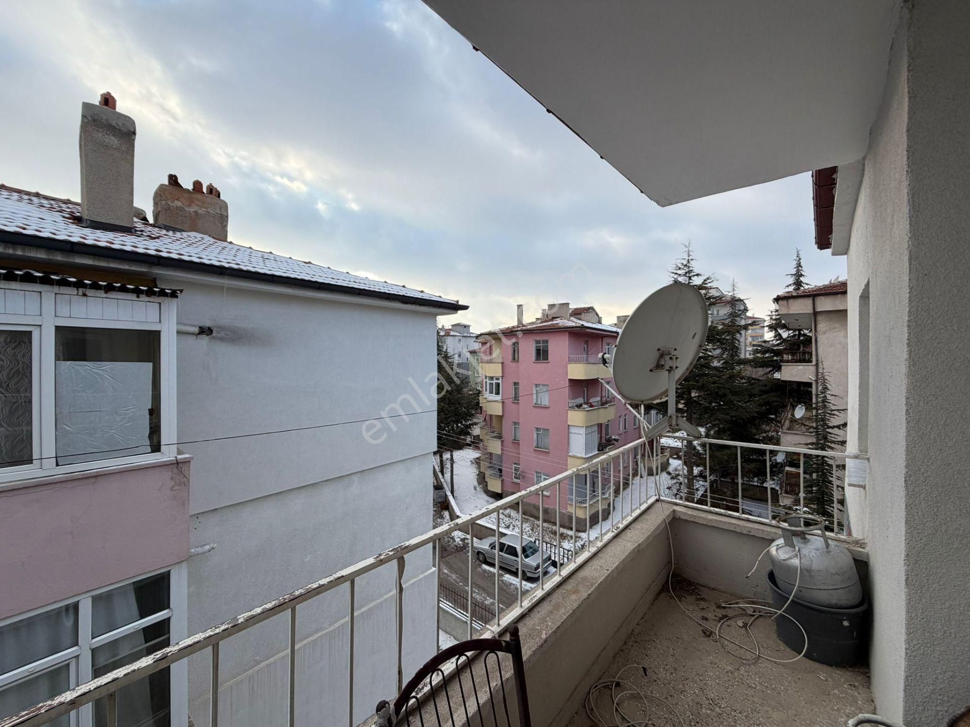 E.gökal Selçuk Mehmet Emet Okulu Karşısı 3+1 Mükemmel Konum ! - Görsel 14