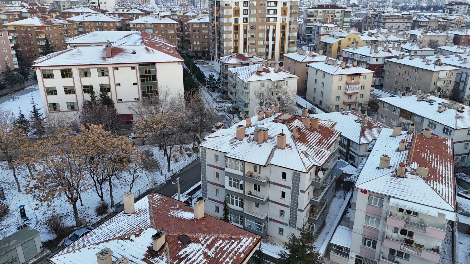 E.gökal Selçuk Mehmet Emet Okulu Karşısı 3+1 Mükemmel Konum ! - Görsel 30