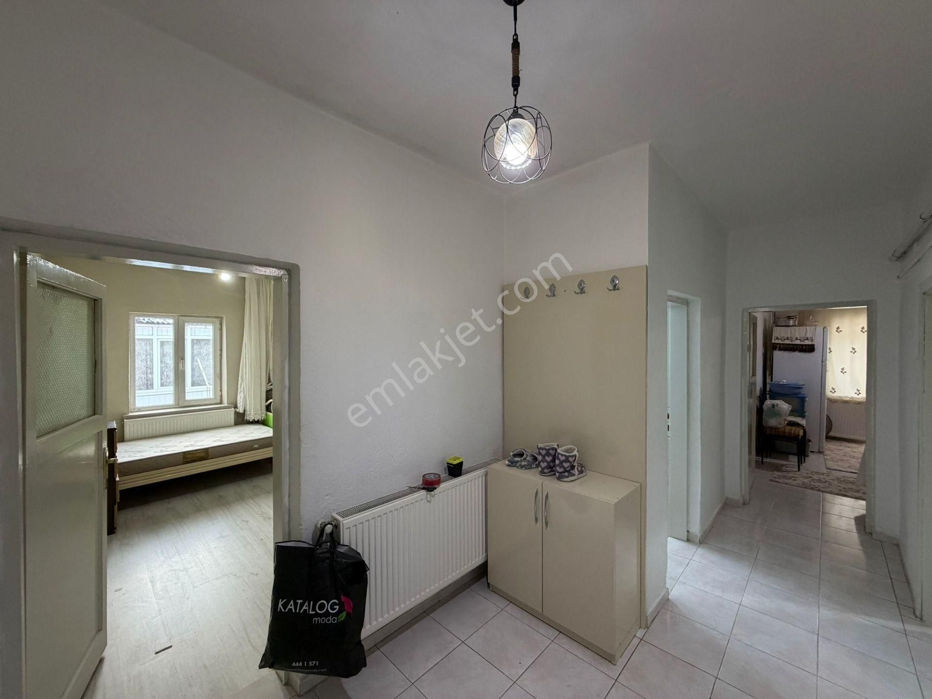 E.gökal Selçuk Mehmet Emet Okulu Karşısı 3+1 Mükemmel Konum ! - Görsel 20