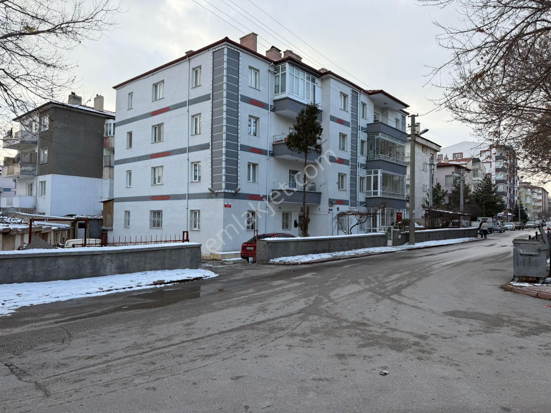 E.gökal Selçuk Mehmet Emet Okulu Karşısı 3+1 Mükemmel Konum ! - Görsel 27