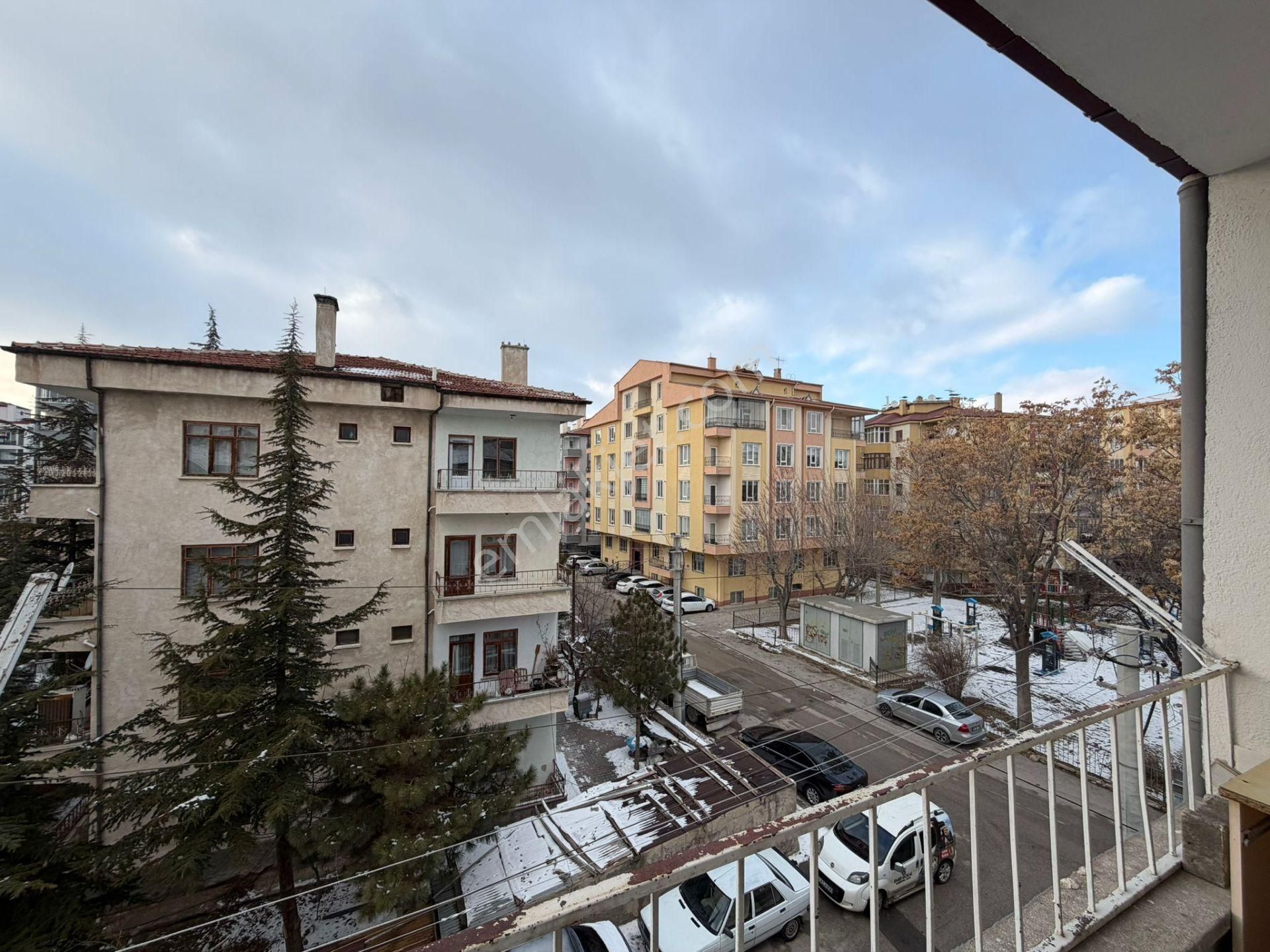 E.gökal Selçuk Mehmet Emet Okulu Karşısı 3+1 Mükemmel Konum ! - Görsel 7