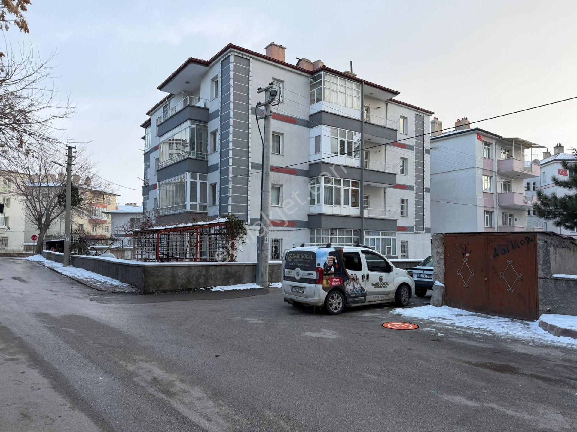 E.gökal Selçuk Mehmet Emet Okulu Karşısı 3+1 Mükemmel Konum ! - Görsel 3