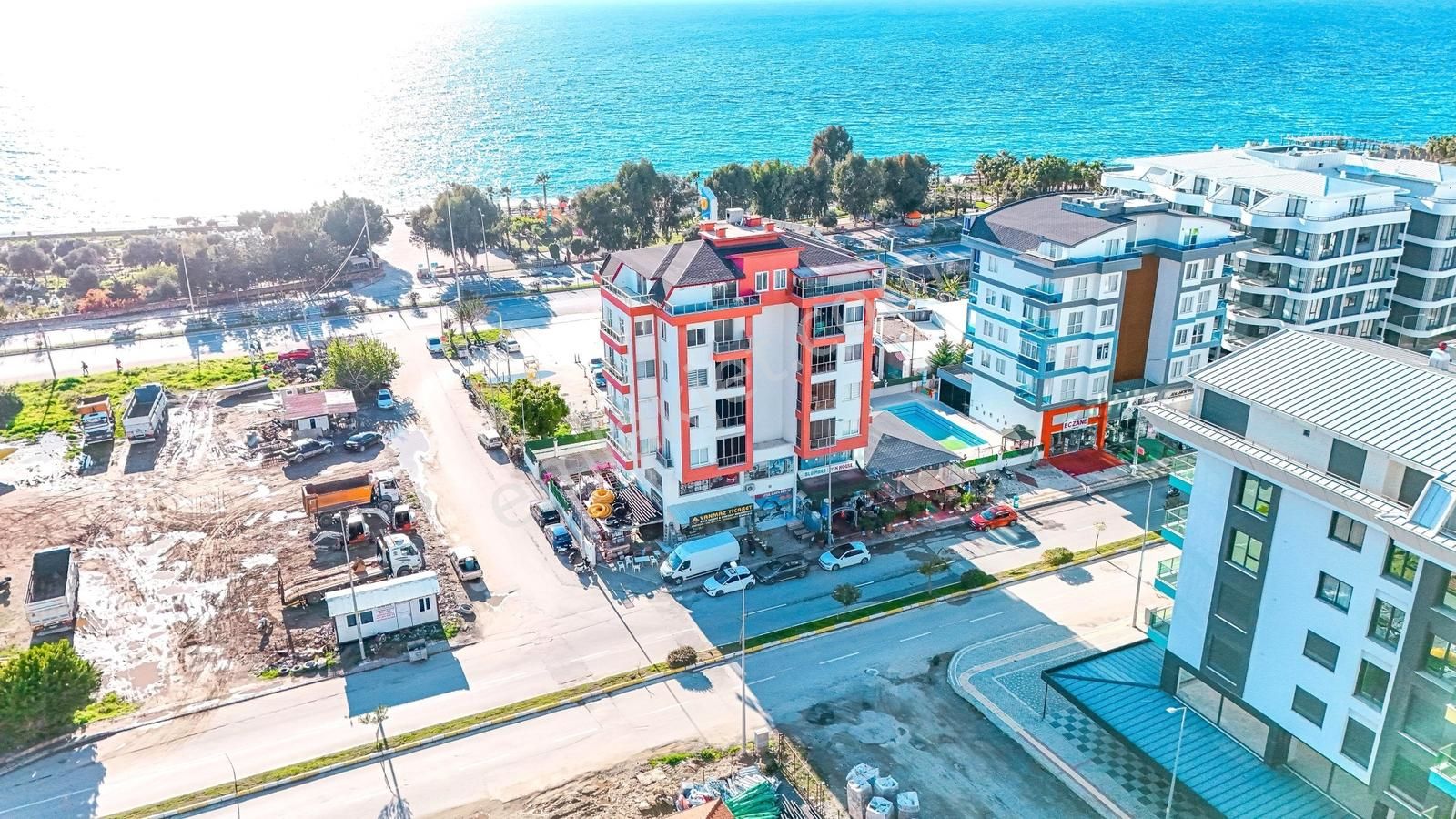 Kargıcak Denize Sıfır 3+1 Full Deniz Manzaralı Eşyalı 160m2 - Görsel 20