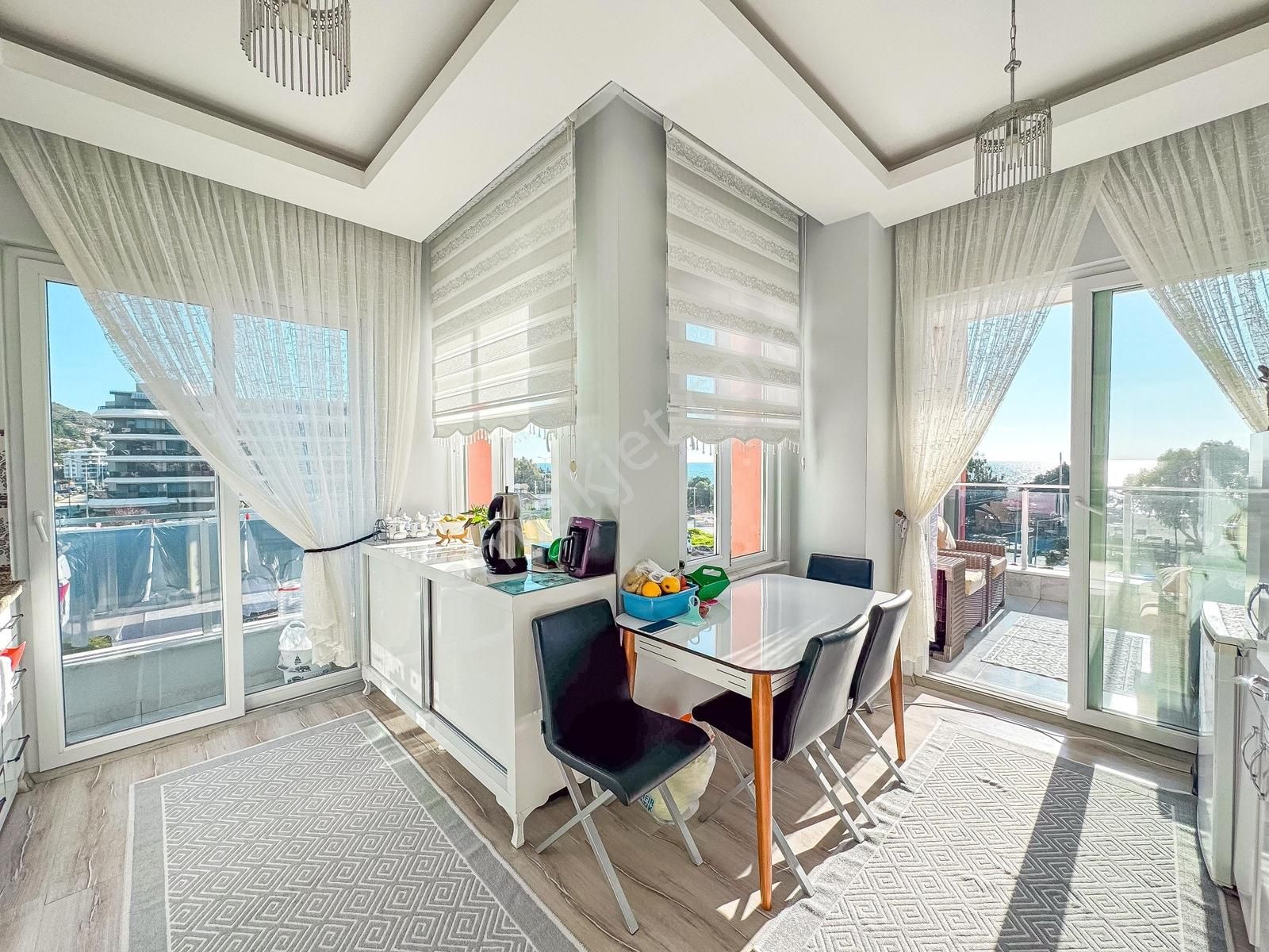 Kargıcak Denize Sıfır 3+1 Full Deniz Manzaralı Eşyalı 160m2 - Görsel 11