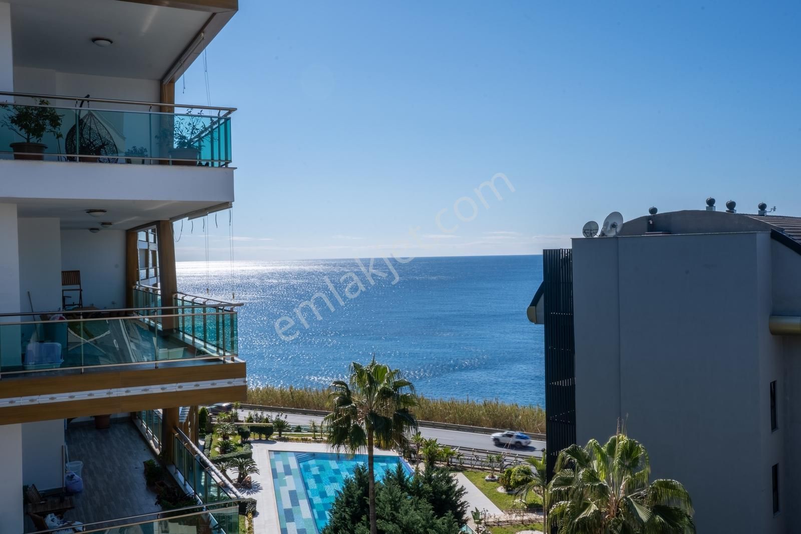 Alanya Kargıcak Denize Sıfır Konsept 2+1 Deniz Manzaralı 105 M2 - Görsel 2