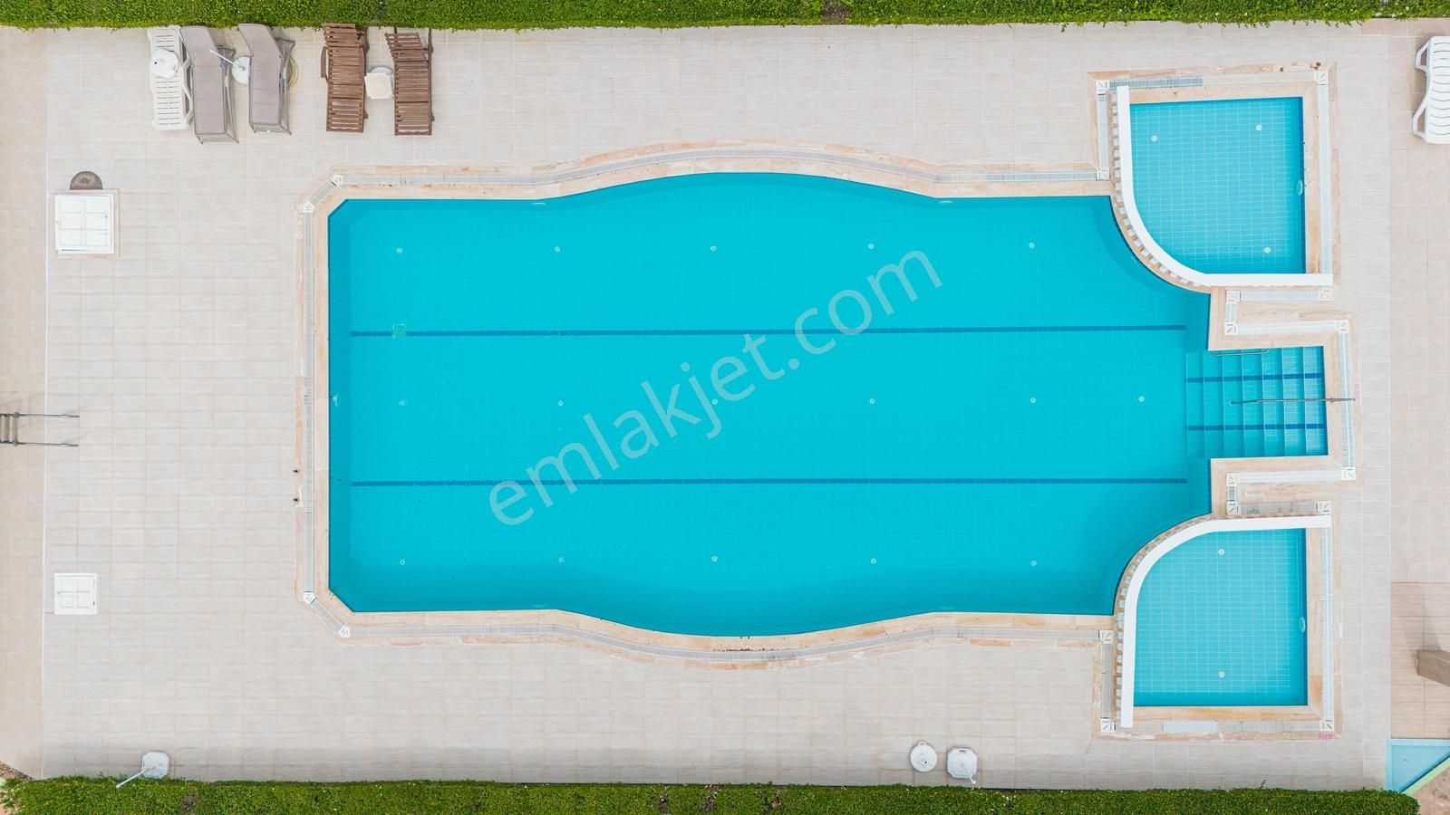 Tripleks 4+1 Müstakil Özel Büyük Bahçeli Manzaralı Fırsat Villa - Görsel 25