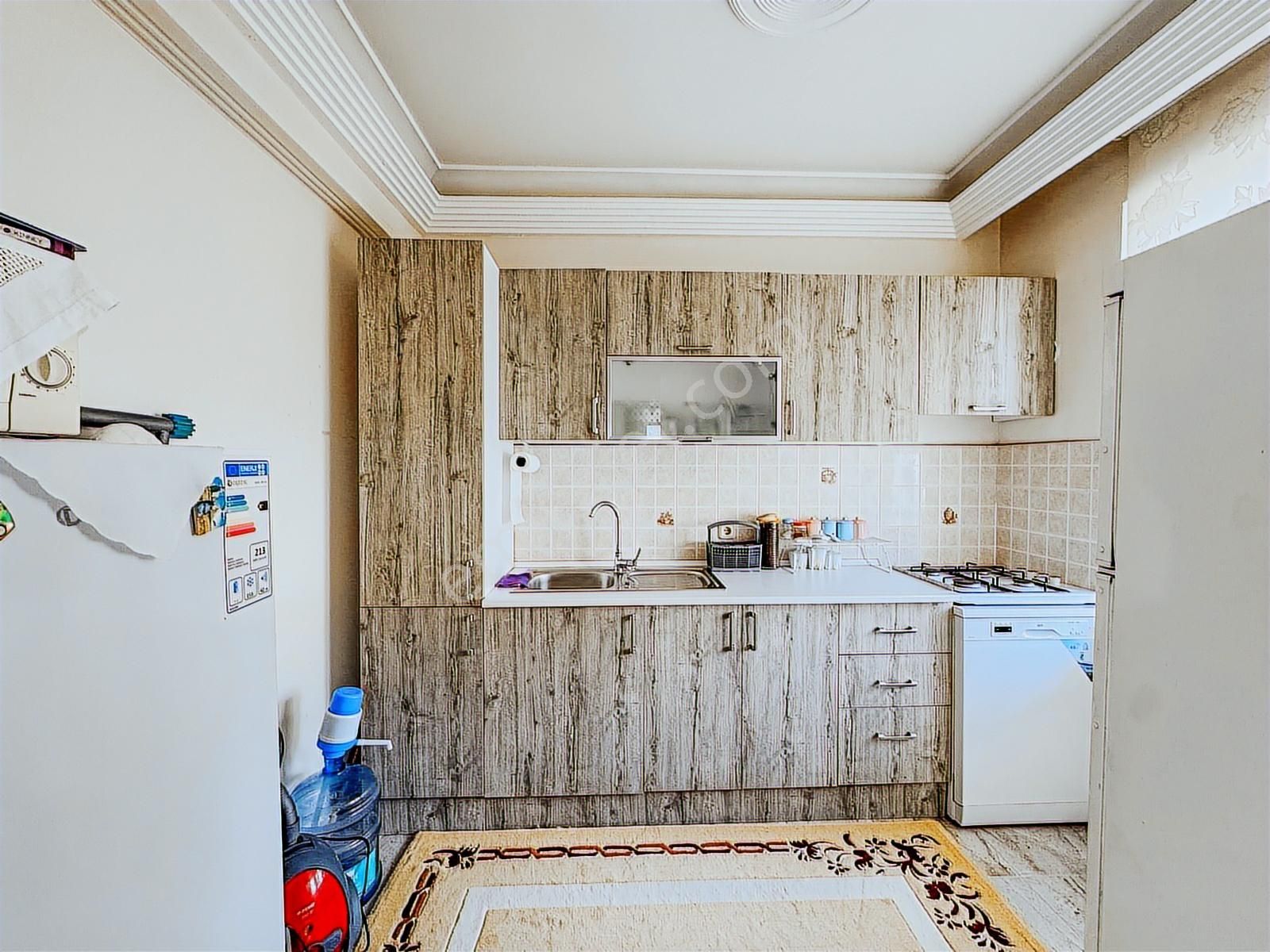 Tripleks 4+1 Müstakil Özel Büyük Bahçeli Manzaralı Fırsat Villa - Görsel 9