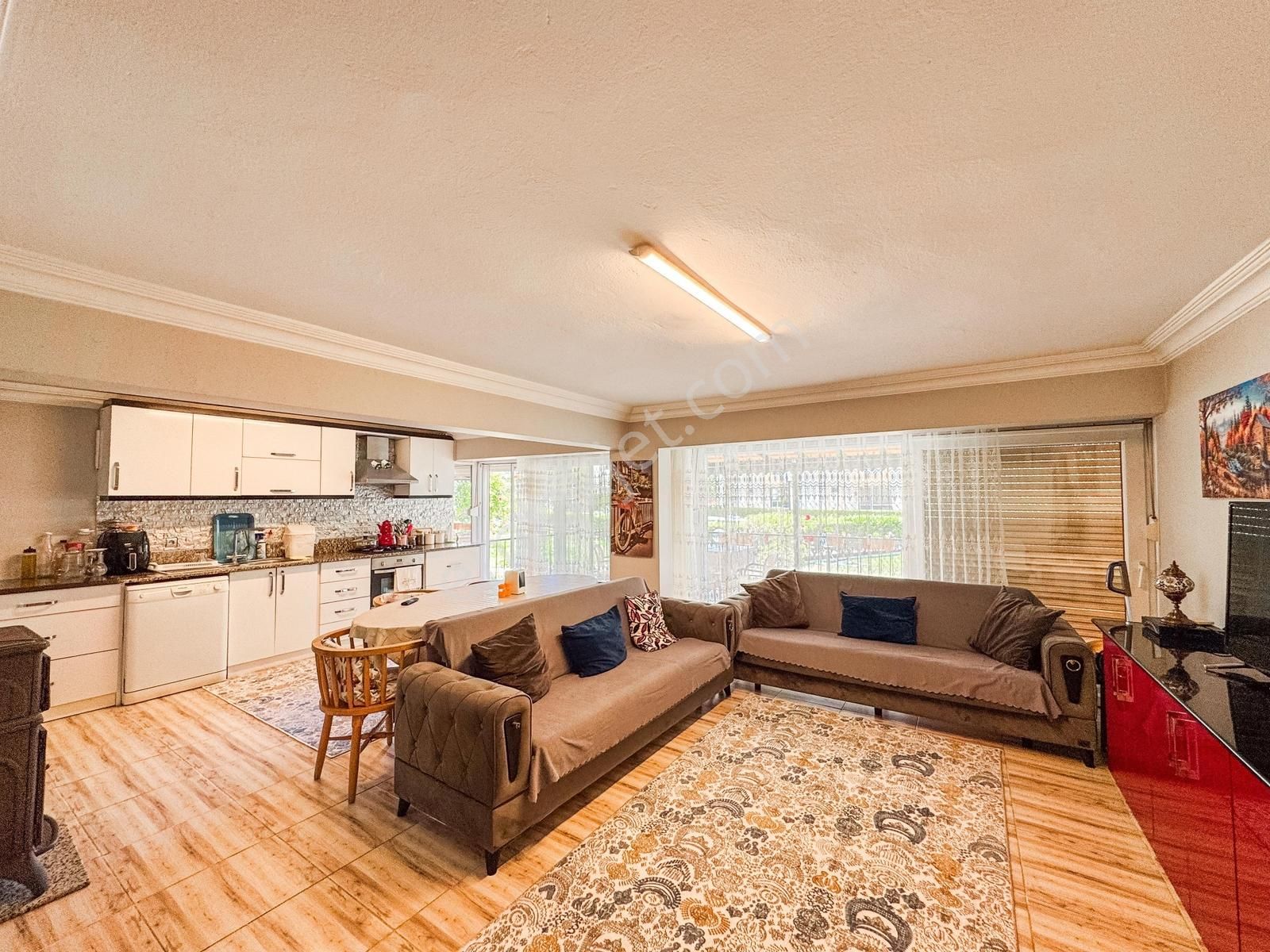 Tripleks 4+1 Müstakil Özel Büyük Bahçeli Manzaralı Fırsat Villa - Görsel 4