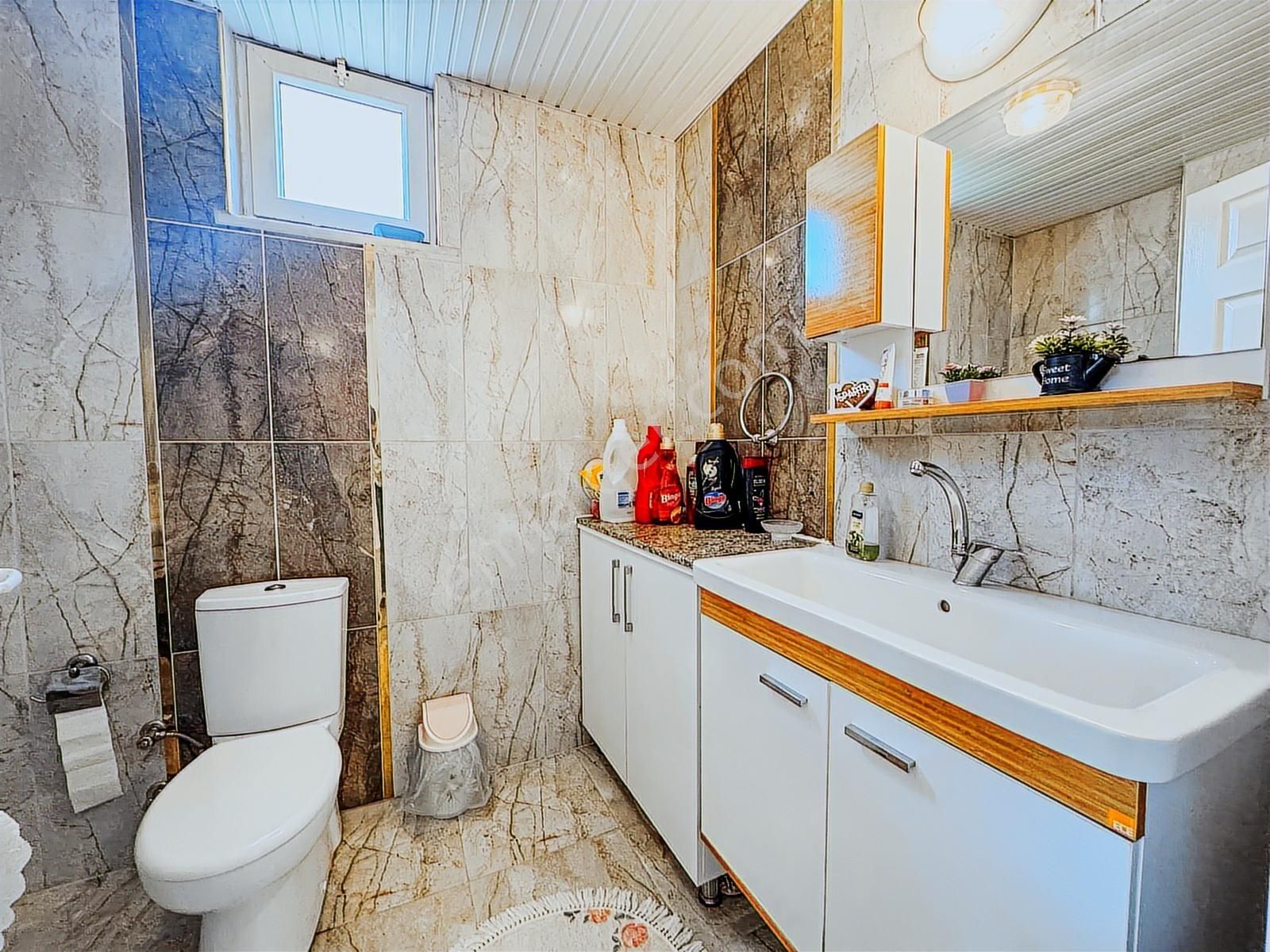 Tripleks 4+1 Müstakil Özel Büyük Bahçeli Manzaralı Fırsat Villa - Görsel 15