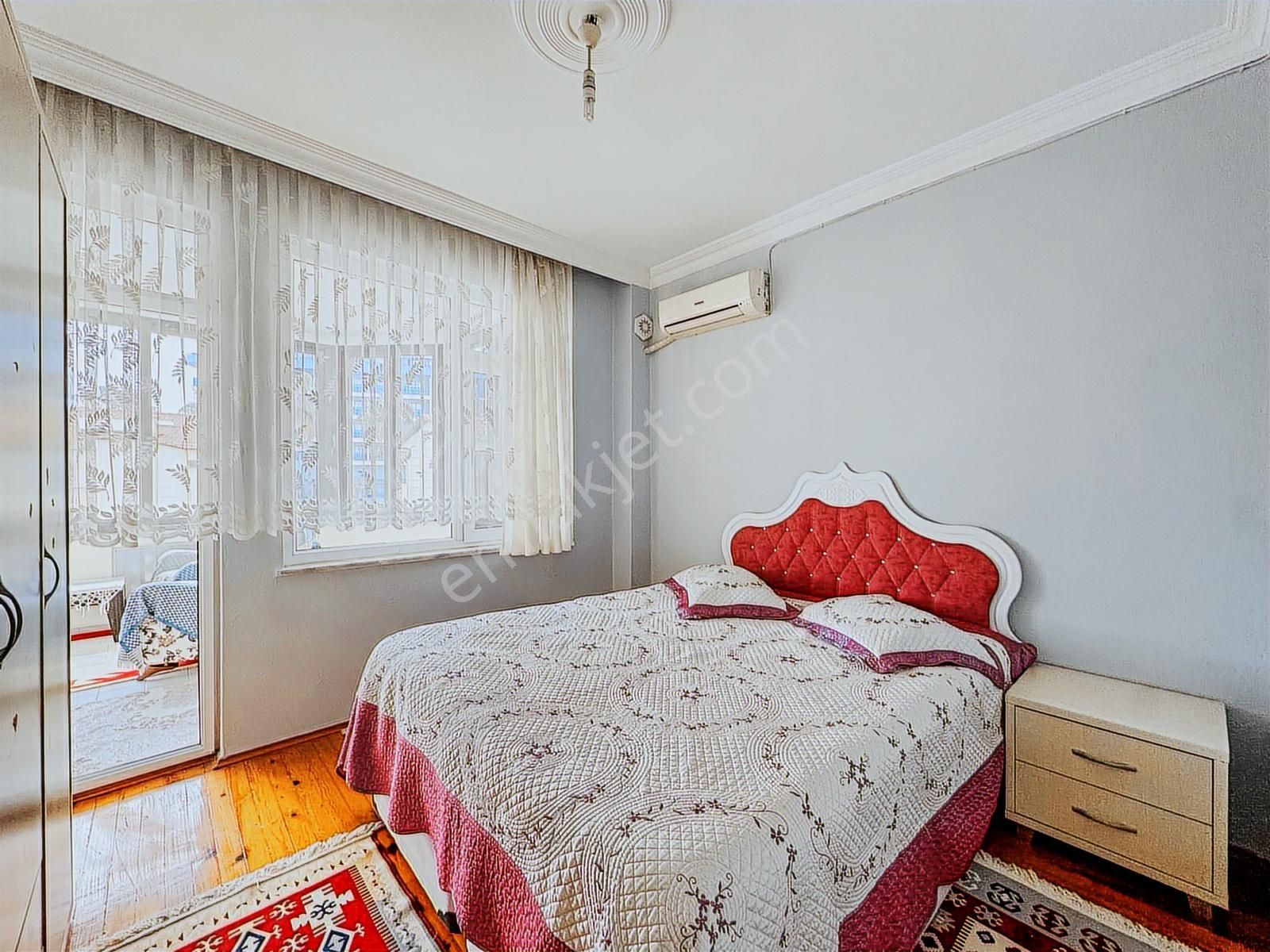 Tripleks 4+1 Müstakil Özel Büyük Bahçeli Manzaralı Fırsat Villa - Görsel 6