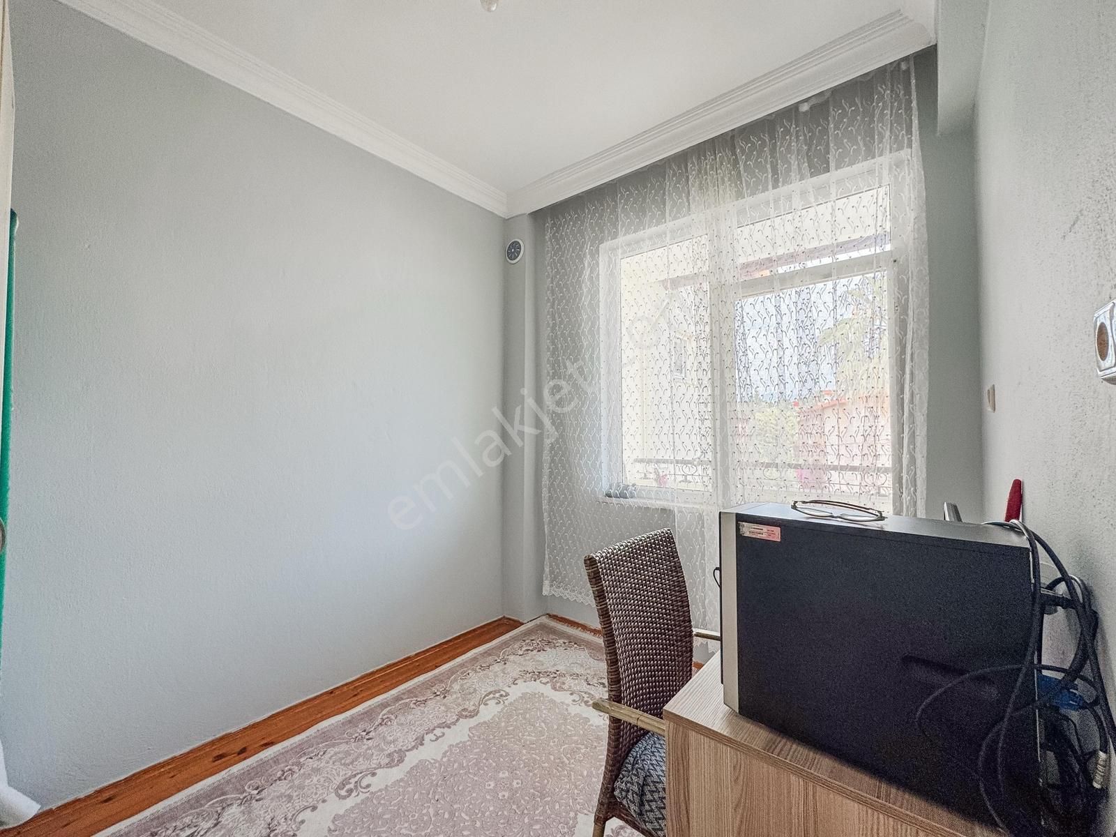 Tripleks 4+1 Müstakil Özel Büyük Bahçeli Manzaralı Fırsat Villa - Görsel 23