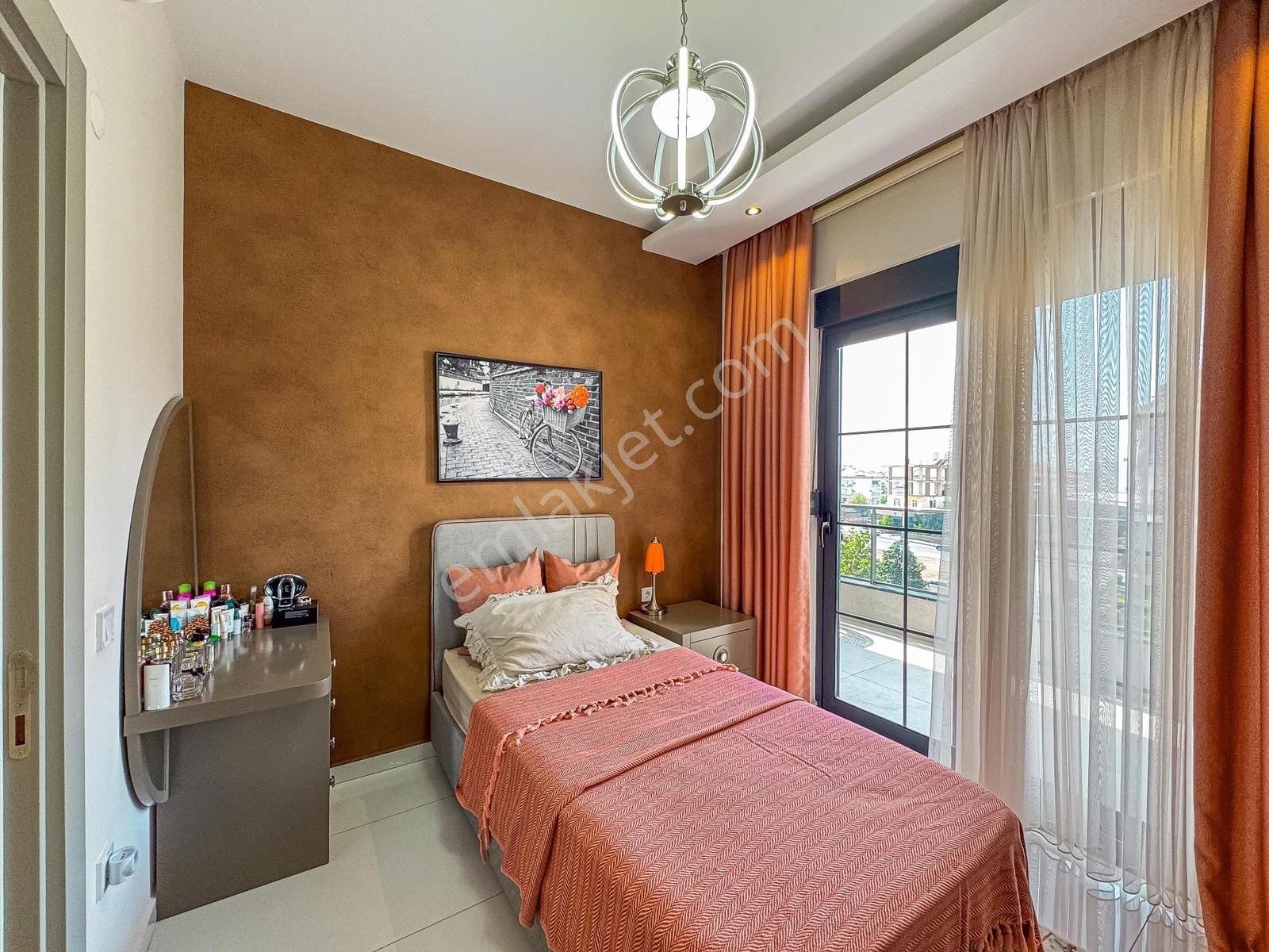 Alanya Oba 2+1 Full Aktiviteli Lüks Site İçerisinde Eşyalı 105m2 - Görsel 11