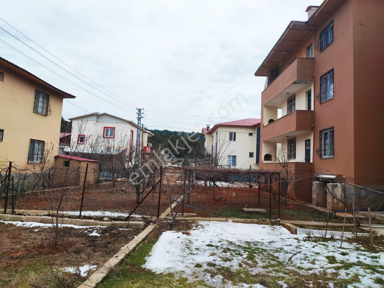 Kar Emlaktan Akçatekir Nohutlukta 350 M2 Arsa İçinde 3 Katlı 9+3 Satılıkbina - Görsel 26