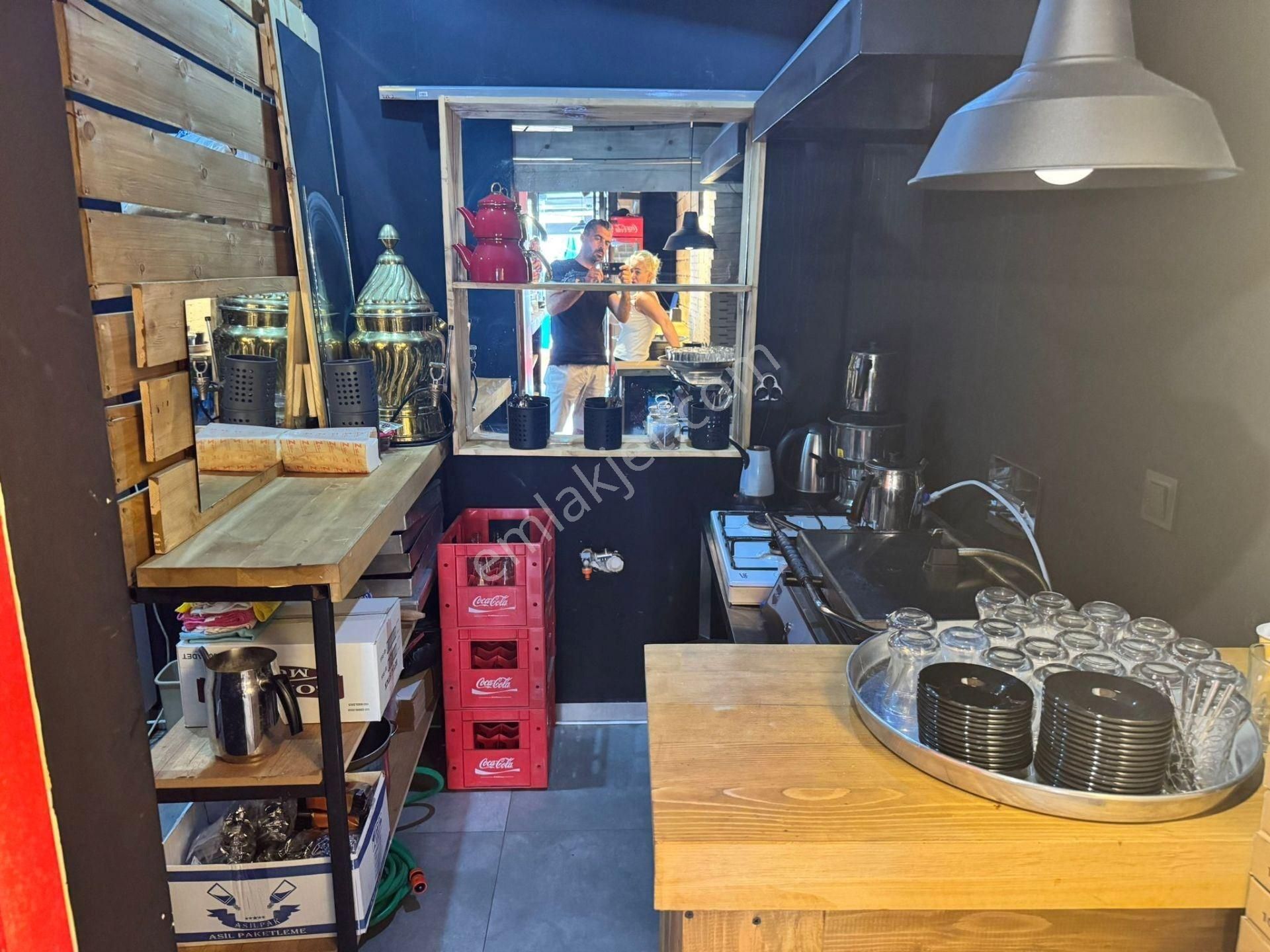 ✨ Urla İskele’de Prestijli Lokasyonda, Deniz Kokulu Balık Restoranı / Kafe – Devren Kiralık ✨ - Görsel 25