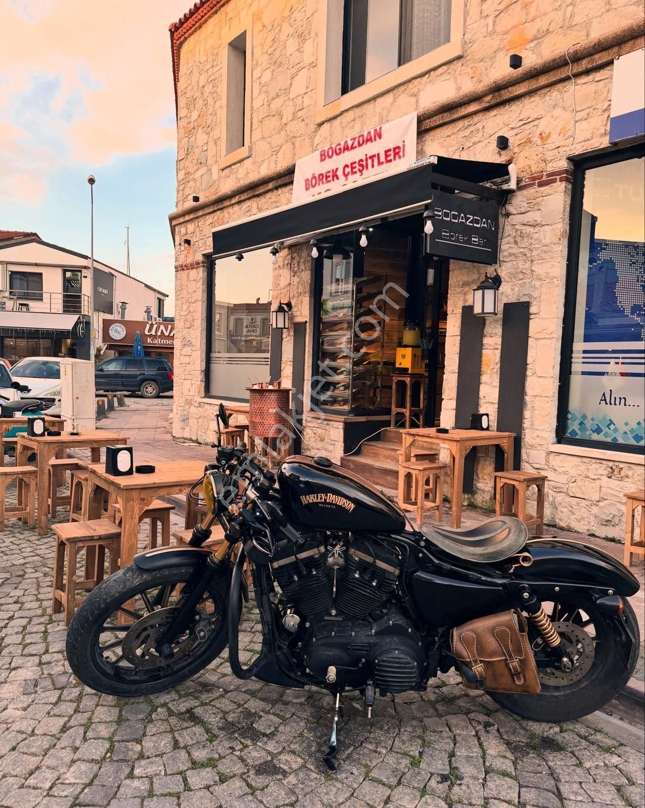 ✨ Urla İskele’de Prestijli Lokasyonda, Deniz Kokulu Balık Restoranı / Kafe – Devren Kiralık ✨