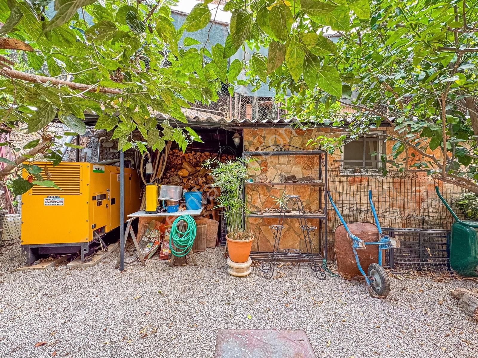 Alanya Yaylalı Deniz Manzaralı Eşyalı4+1 Tripleks Müstakil Villa - Görsel 14