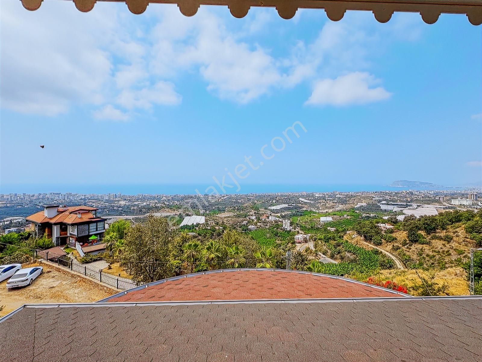 Alanya Yaylalı Deniz Manzaralı Eşyalı4+1 Tripleks Müstakil Villa - Görsel 34