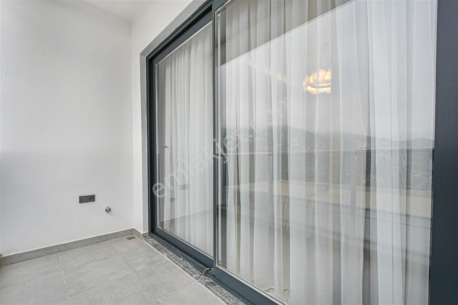 Alanya Bektaşta Sıfır Lüx 3+1 Villa Ful Eşyalı, Havuzlu - Görsel 19