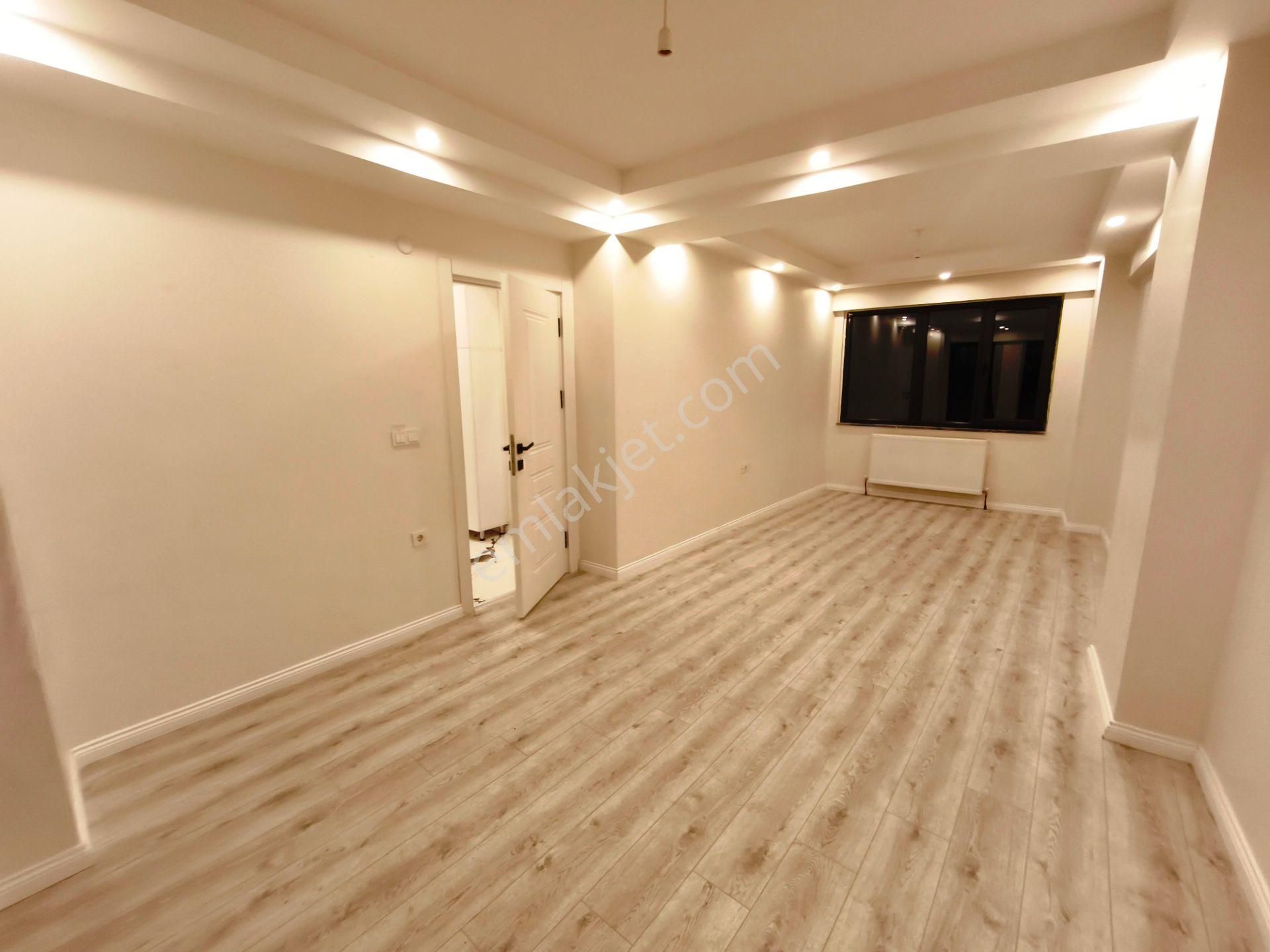 Eyüp Defterdar Mh. 2 Yıllık Bina, Lüks, Bakımlı , Metrobüse 5 Dk , Yüksek Giriş Daire - Görsel 2