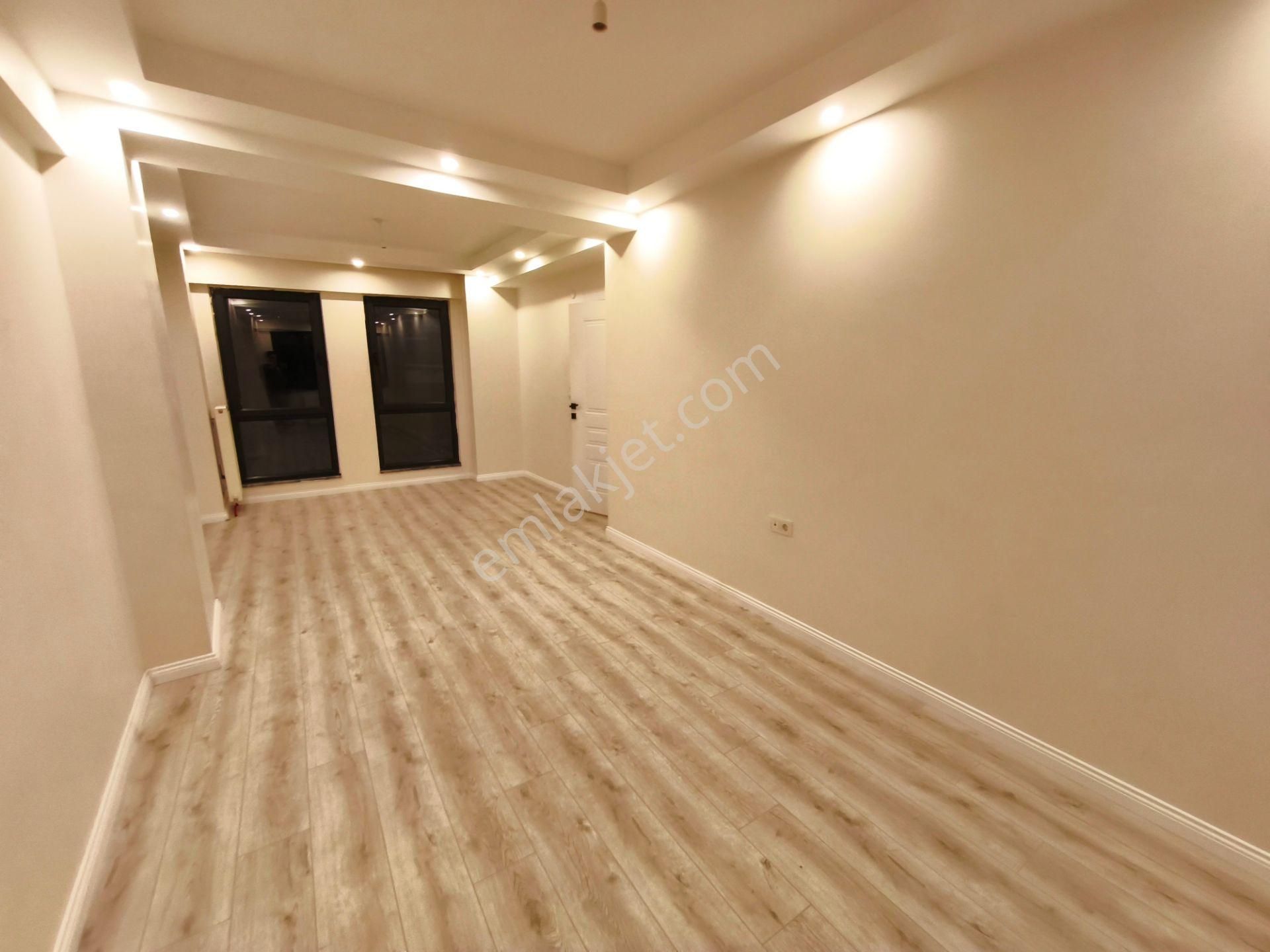 Eyüp Defterdar Mh. 2 Yıllık Bina, Lüks, Bakımlı , Metrobüse 5 Dk , Yüksek Giriş Daire - Görsel 3