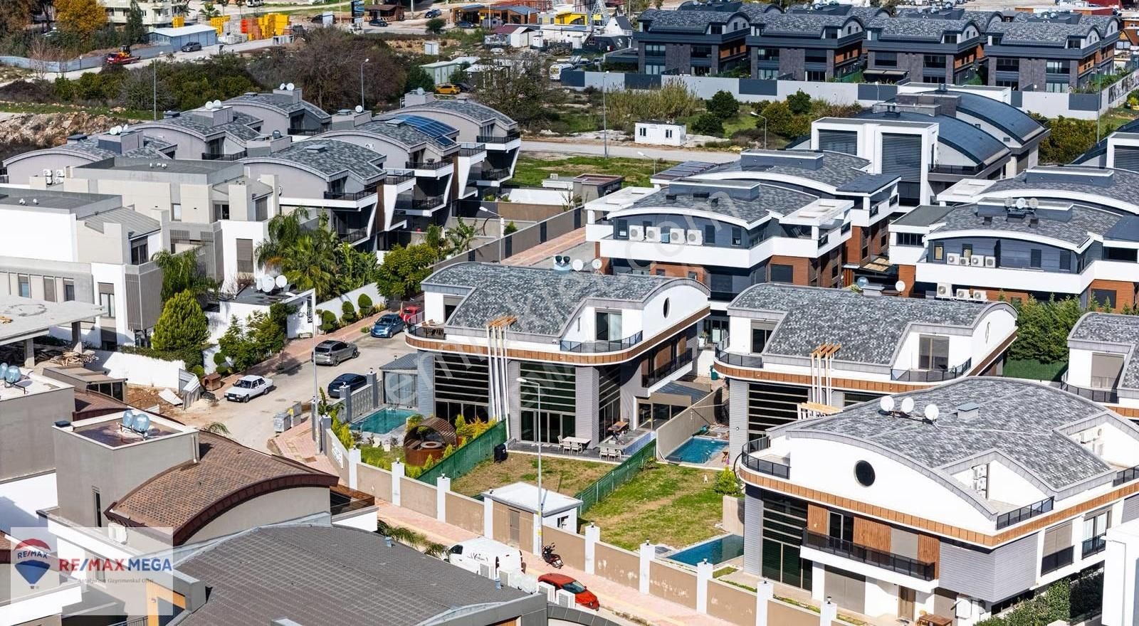 Mollayusuf'ta Site İçinde Müstakil Havuzlu Villa - Görsel 30