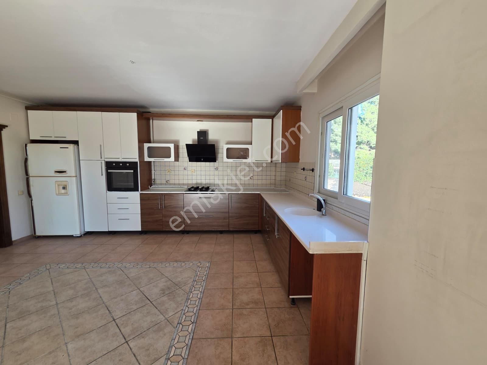 Karınca'dan Liparis 1 Sitesinin En Uygun 4+1 Dairesi İlanda!!!! - Görsel 4