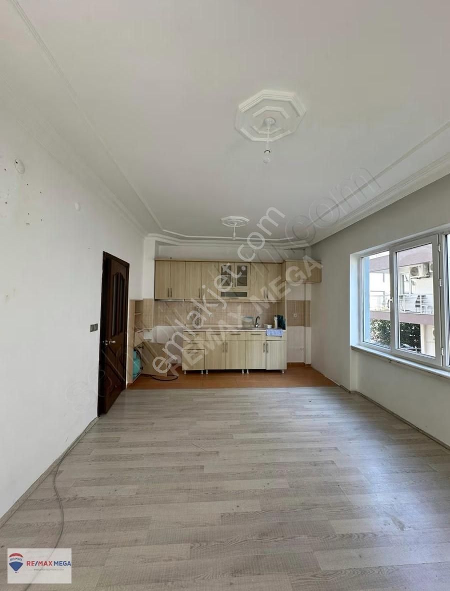 Altınkum Mahallesi'nde Kiralık 2+1 Daire - Görsel 2