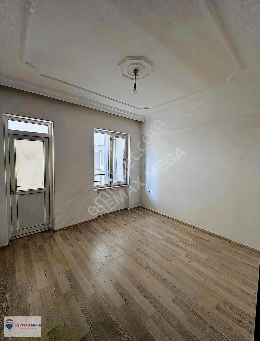 Altınkum Mahallesi'nde Kiralık 2+1 Daire - Görsel 19