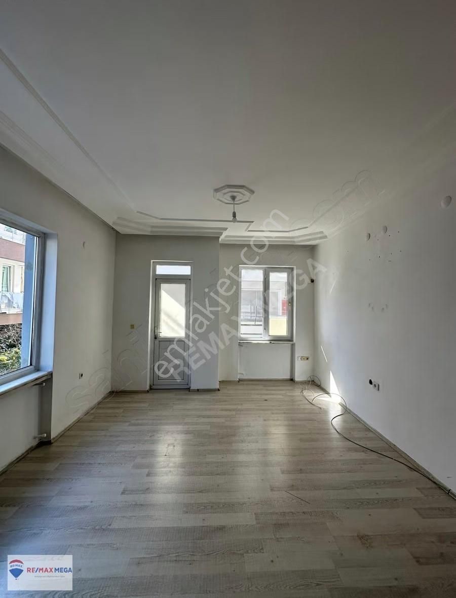 Altınkum Mahallesi'nde Kiralık 2+1 Daire - Görsel 5