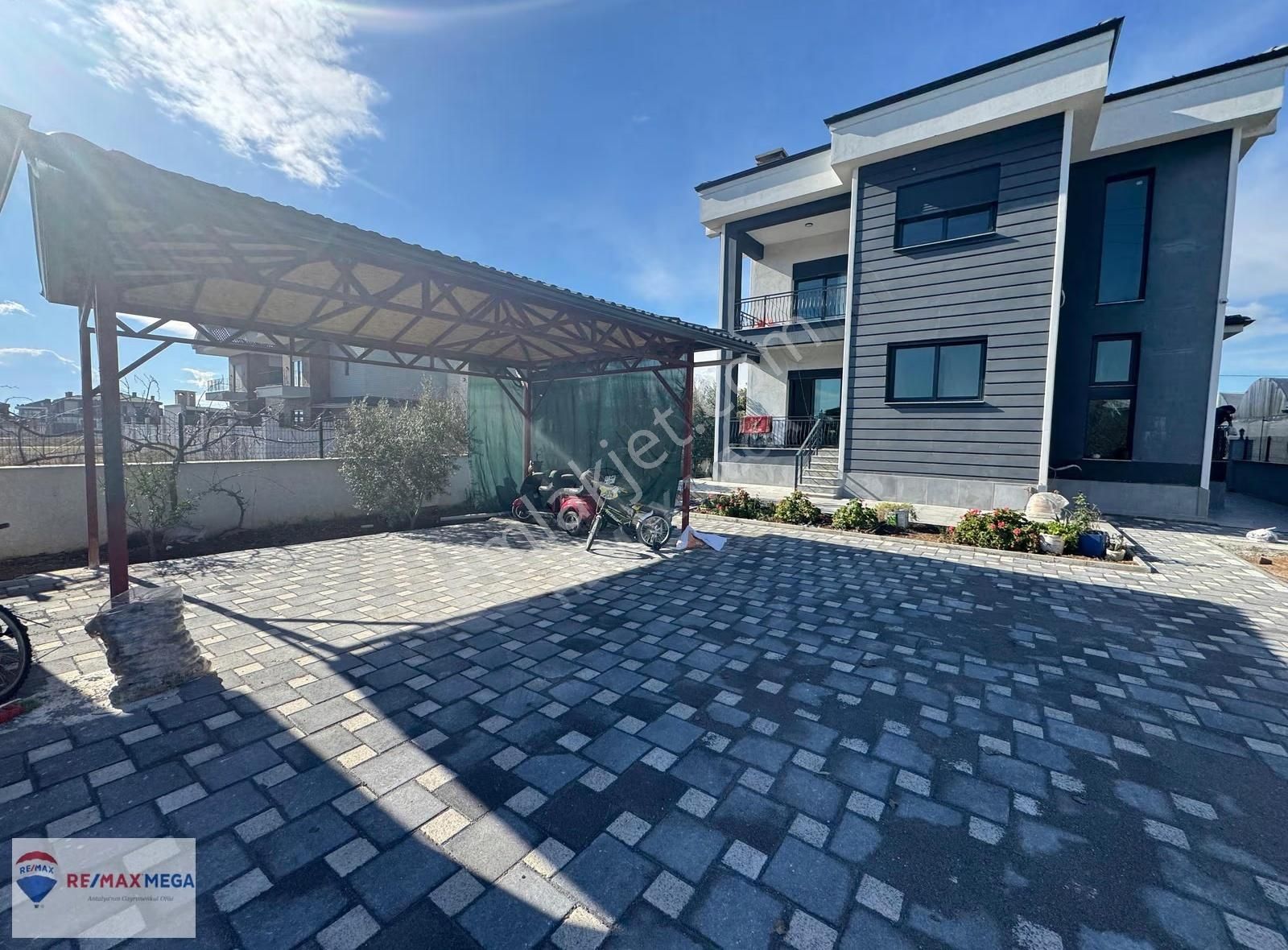 Altınkale'de Villa Tadında Bahçe Katı Daire - Görsel 13