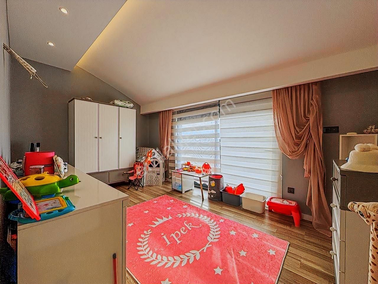 Alanya Oba 3+1 Ayrı Mutfaklı 247 M2 Geniş Ve Full Aktiviteli - Görsel 24