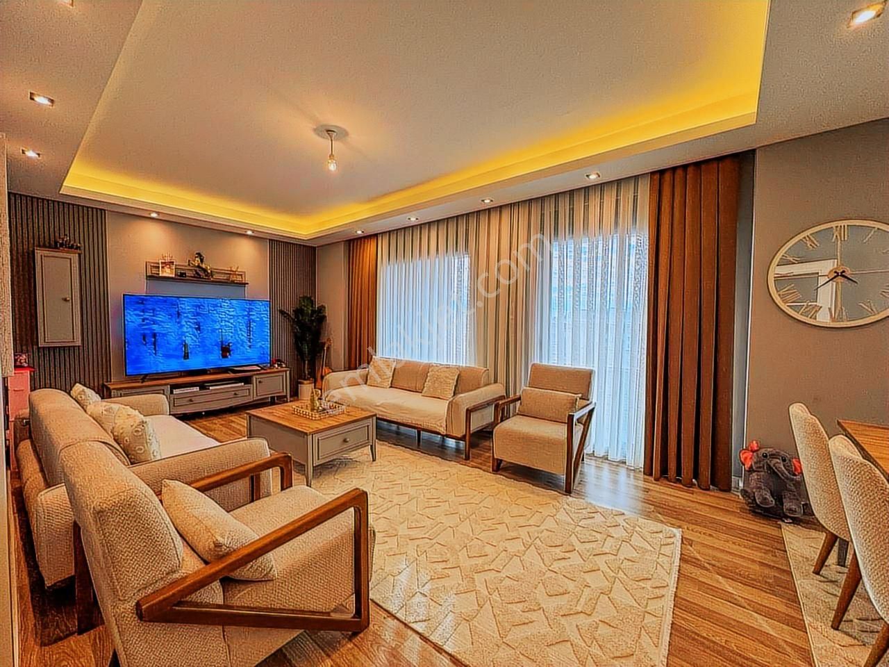 Alanya Oba 3+1 Ayrı Mutfaklı 247 M2 Geniş Ve Full Aktiviteli - Görsel 16