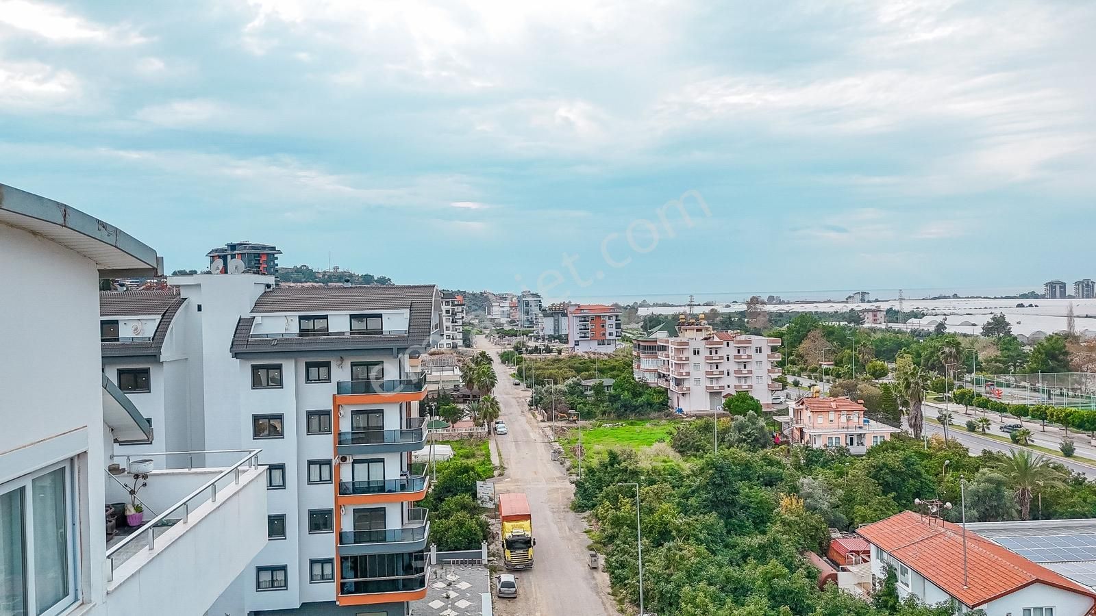 Alanya Demirtaşta 150 M² 3+1 Eşyalı Çatı Dubleks 2 Mutfaklı - Görsel 8