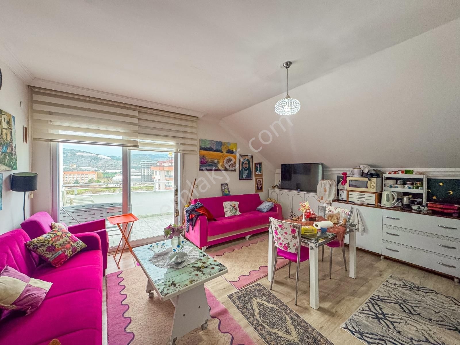 Alanya Demirtaşta 150 M² 3+1 Eşyalı Çatı Dubleks 2 Mutfaklı - Görsel 14