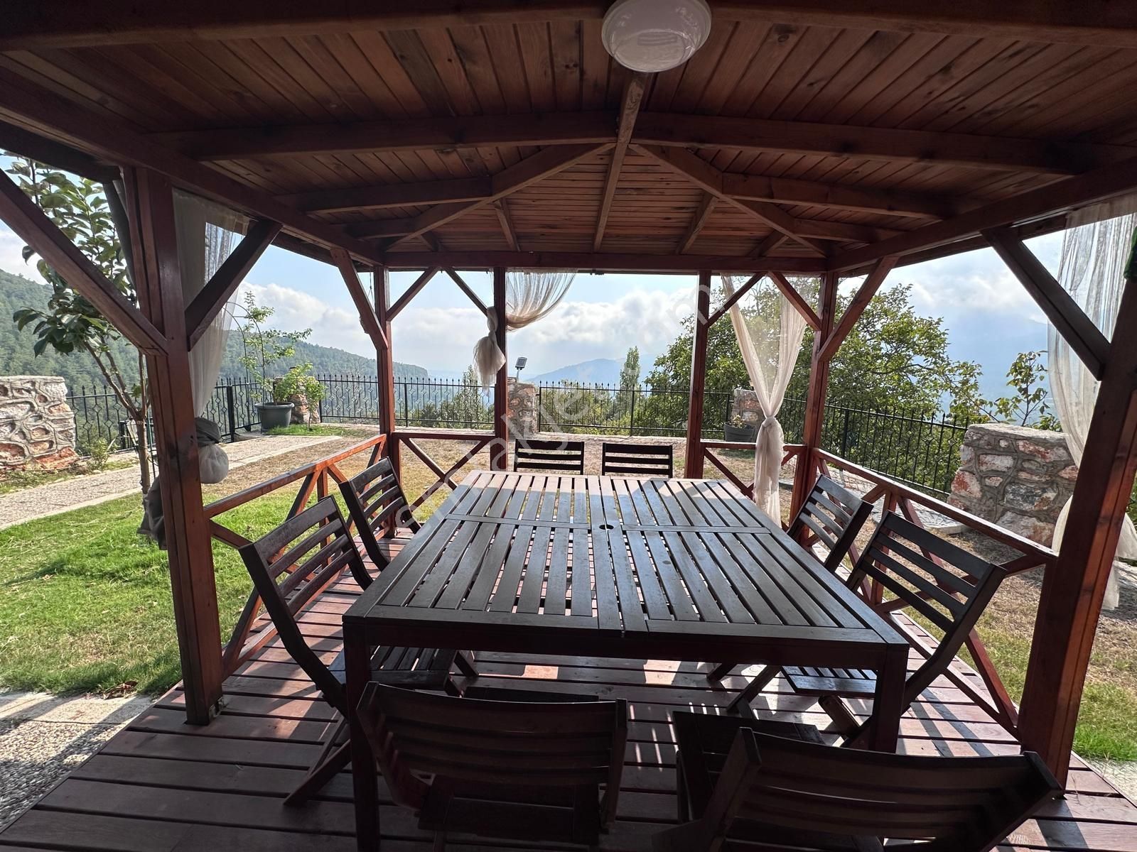 Bademağacında Doğa Deniz Manzaralı Müstakil Ağaç Ev Arsa Tapulu - Görsel 16