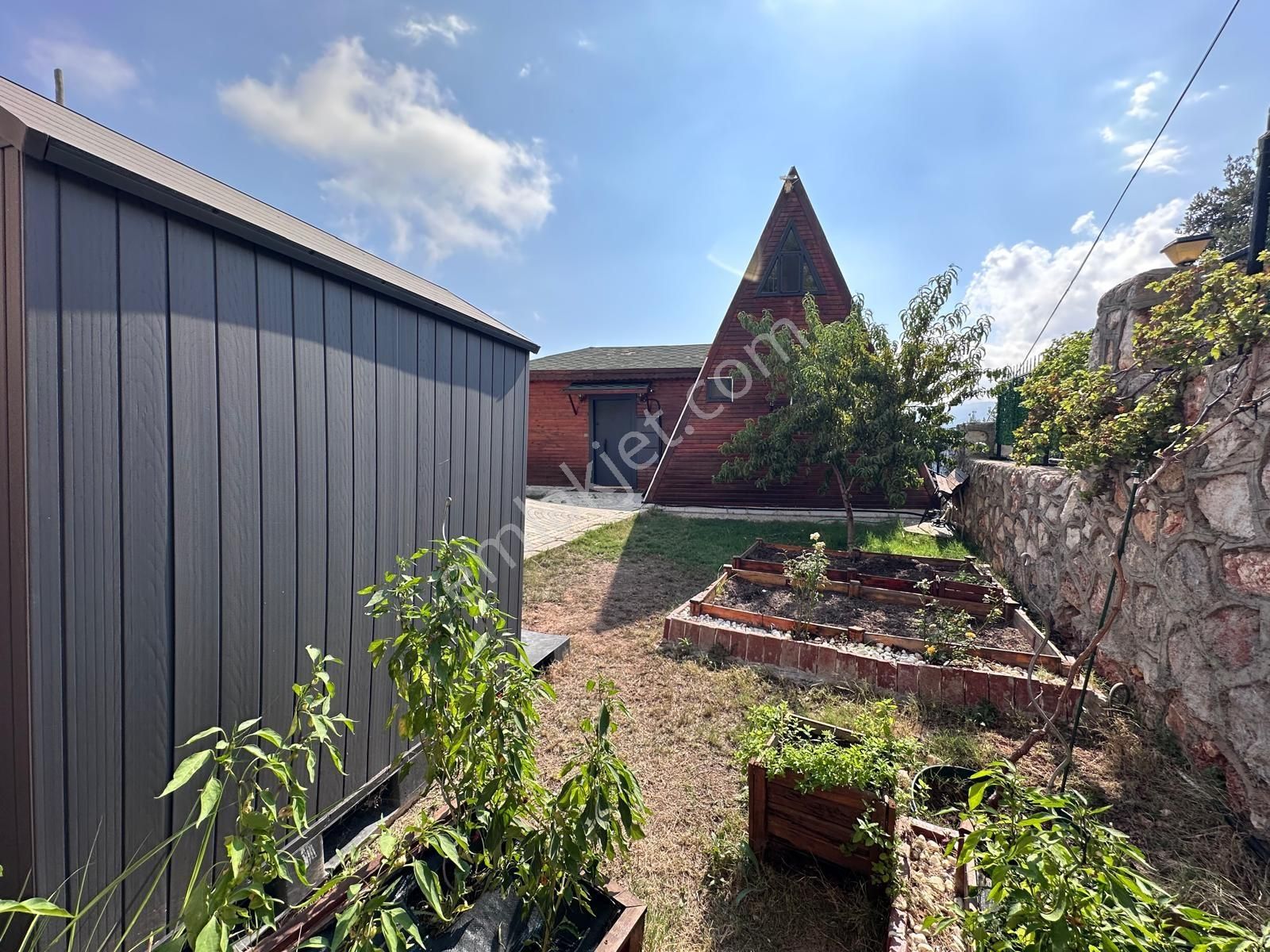 Bademağacında Doğa Deniz Manzaralı Müstakil Ağaç Ev Arsa Tapulu - Görsel 21