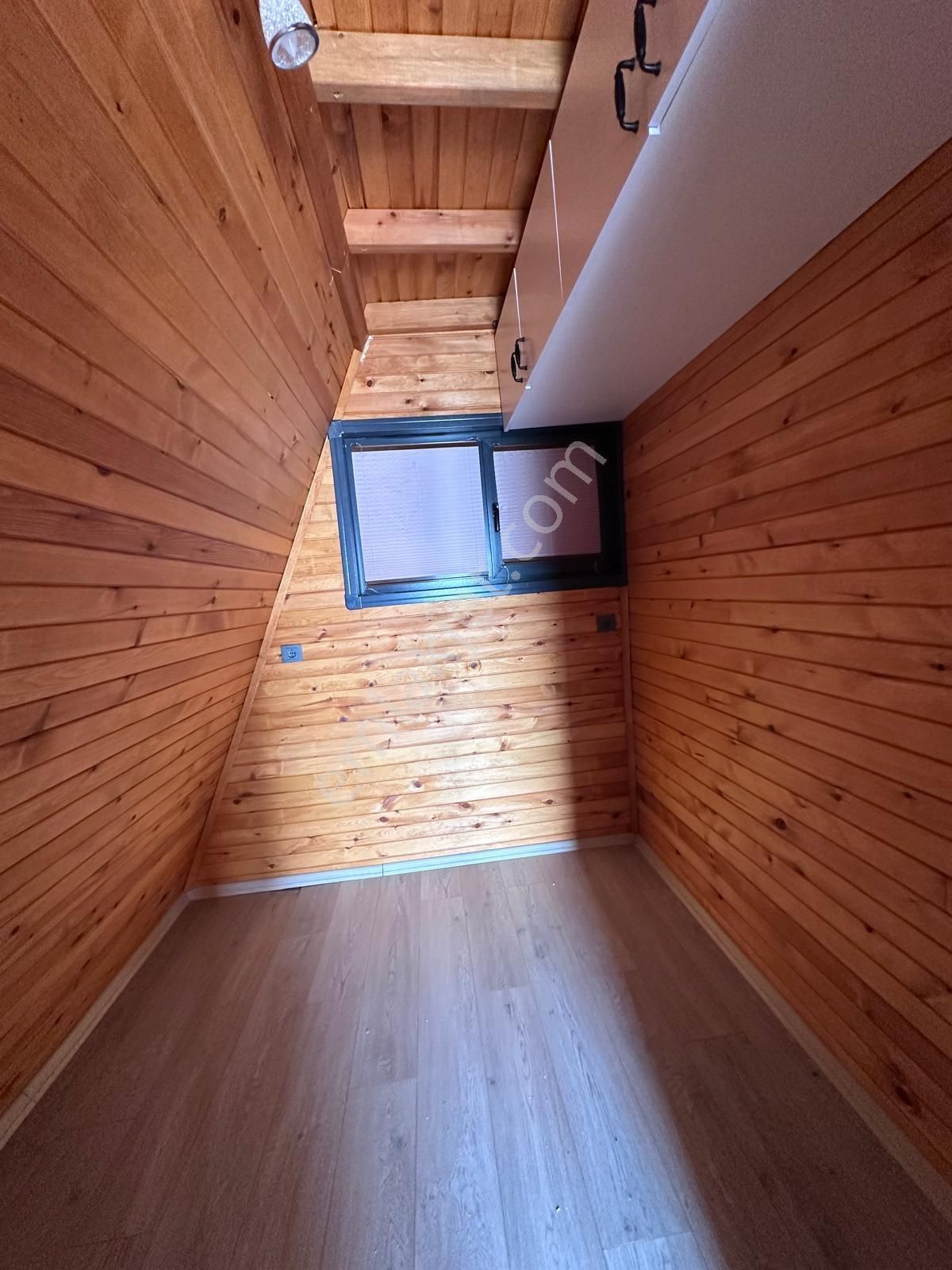 Bademağacında Doğa Deniz Manzaralı Müstakil Ağaç Ev Arsa Tapulu - Görsel 19