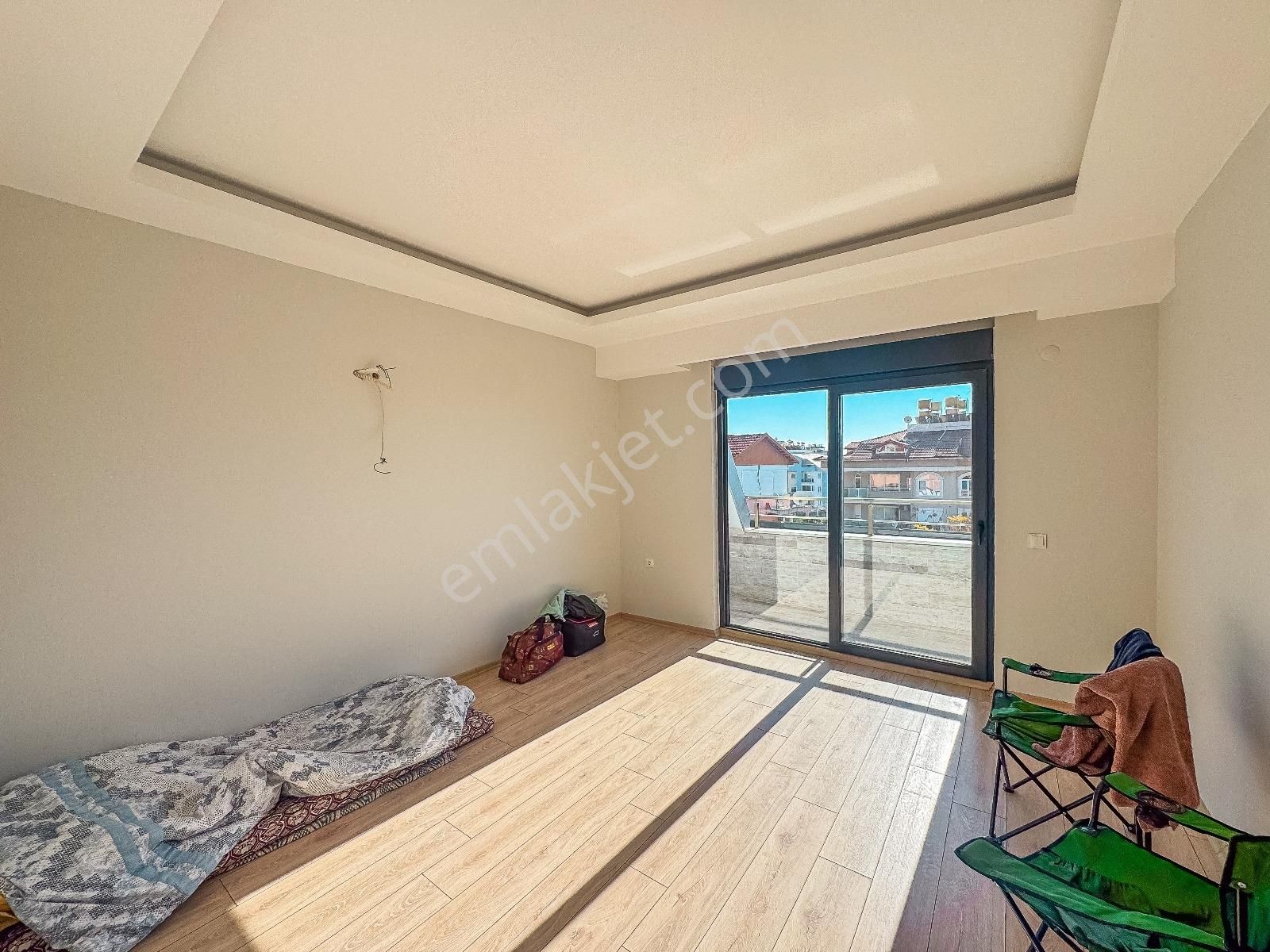 Alanya Merkez Kale & Deniz Manzaralı 4+1 Ayrı Mutfak Düz Ayak - Görsel 12