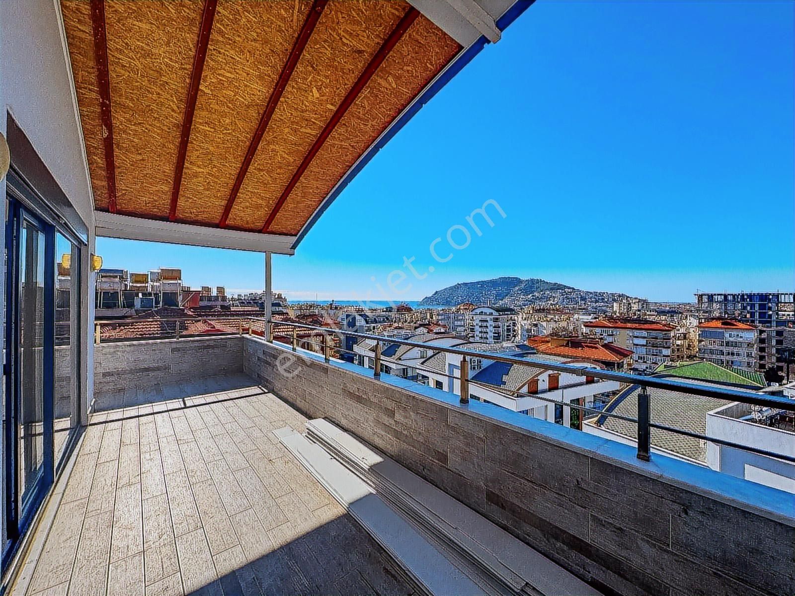 Alanya Merkez Kale & Deniz Manzaralı 4+1 Ayrı Mutfak Düz Ayak - Görsel 7