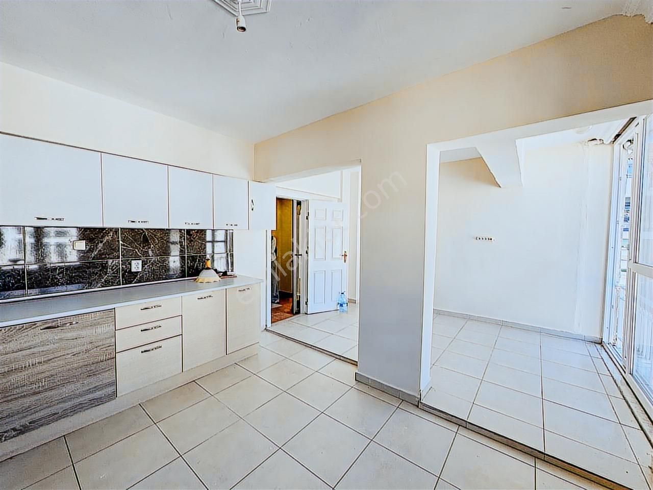 Alanyada Merkezi Konumda 3+1 Geniş Oturumlu Uygun Daire - Görsel 15