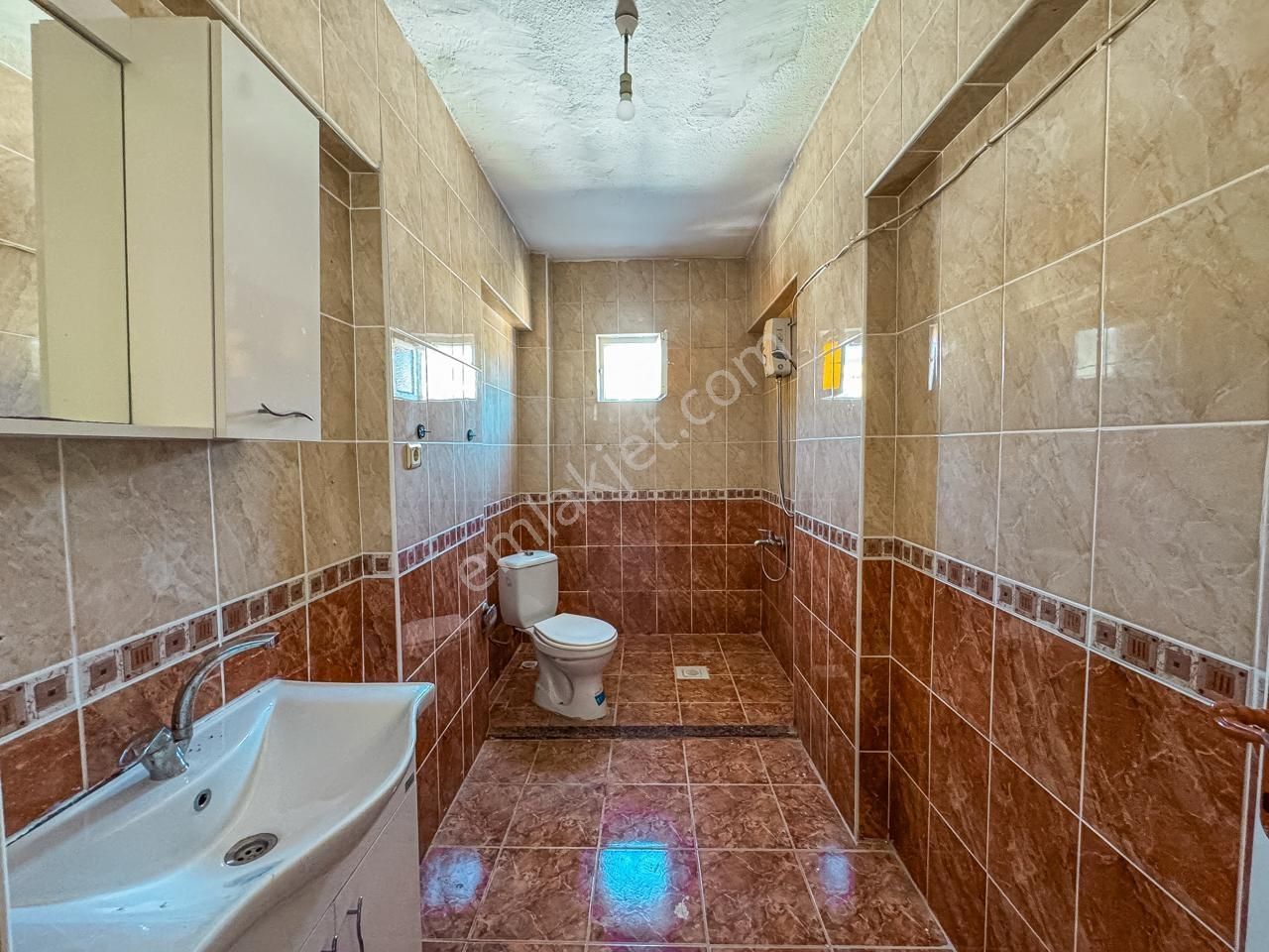 Alanyada Merkezi Konumda 3+1 Geniş Oturumlu Uygun Daire - Görsel 11