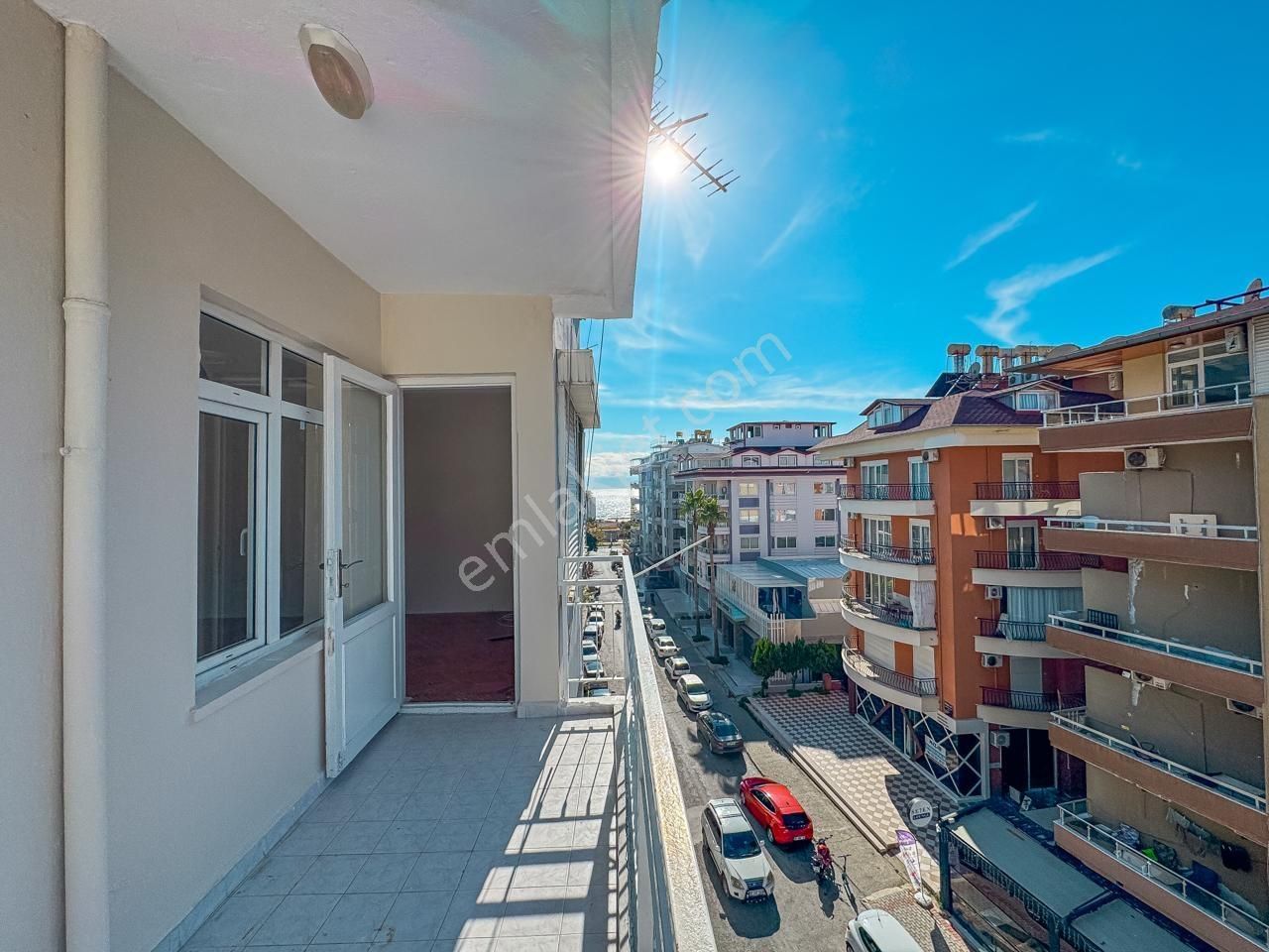 Alanyada Merkezi Konumda 3+1 Geniş Oturumlu Uygun Daire - Görsel 8