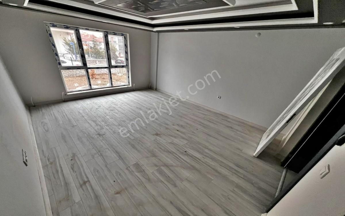 Pınarbaşı Mahallesinde Giriş Katında Full Yapılı Sıfır 3+1 - Görsel 12