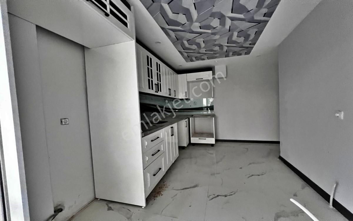 Pınarbaşı Mahallesinde Giriş Katında Full Yapılı Sıfır 3+1 - Görsel 9