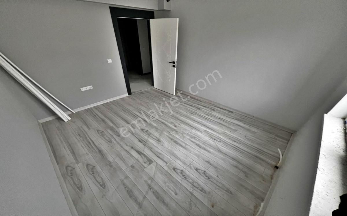 Pınarbaşı Mahallesinde Giriş Katında Full Yapılı Sıfır 3+1 - Görsel 21