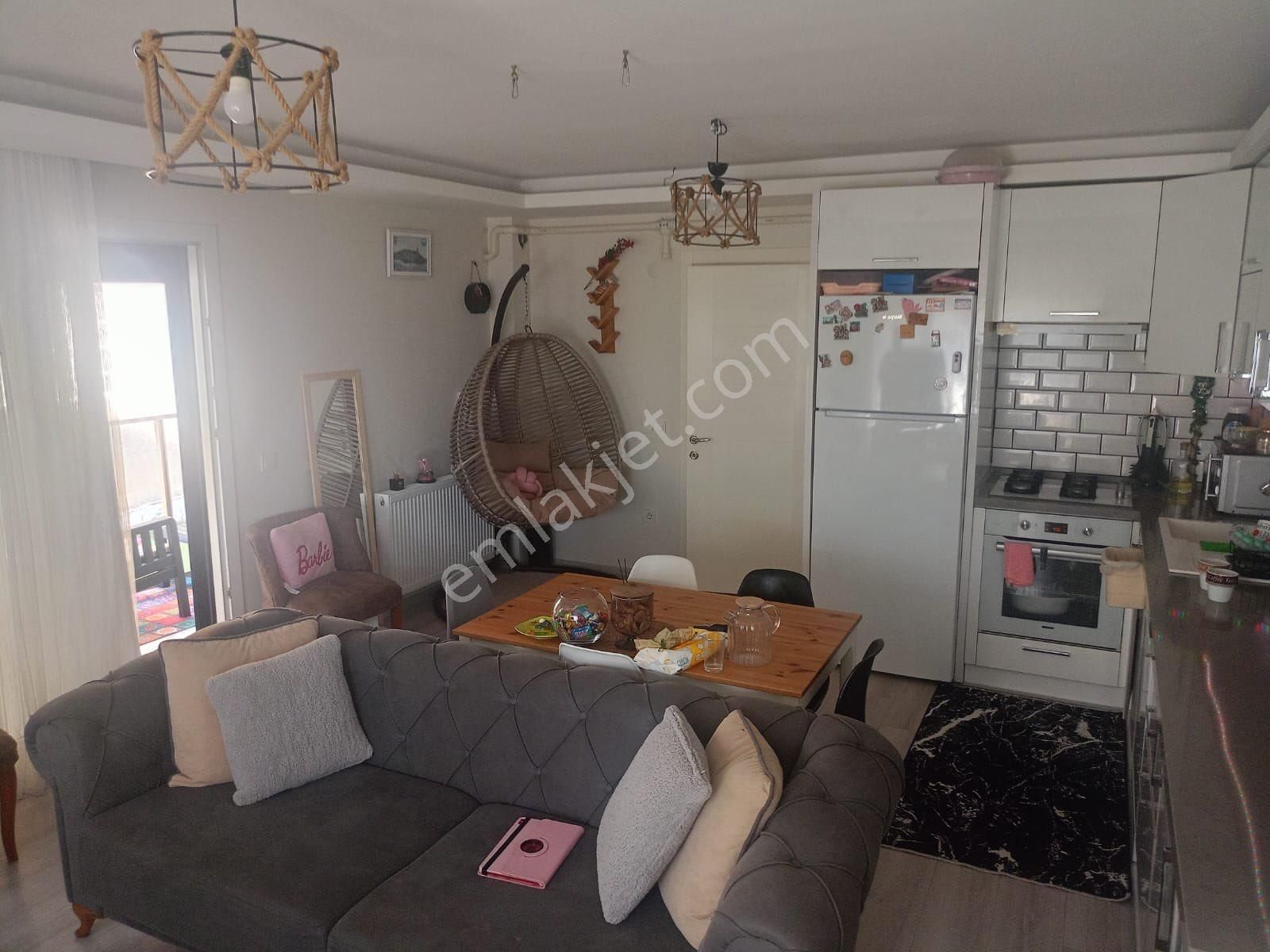 Nezih Bir Sitede Havuzlu 2+1 Satılık Daire - Görsel 3