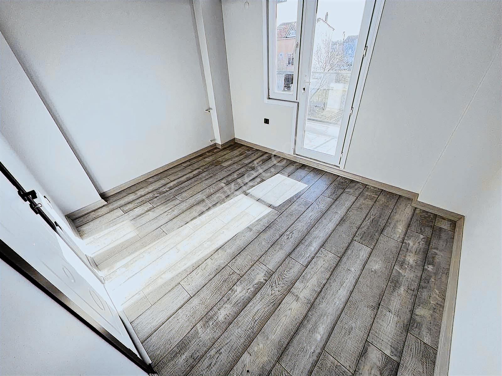 ▀▄▀▄mega Yapı ▀▄▀▄ Alt Yapılı, Merkezde, Geniş Bahçeli 3+1 Villa - Görsel 32