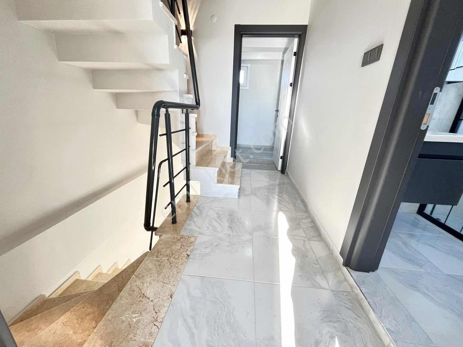 ▀▄▀▄mega Yapı ▀▄▀▄ Alt Yapılı, Merkezde, Geniş Bahçeli 3+1 Villa - Görsel 26