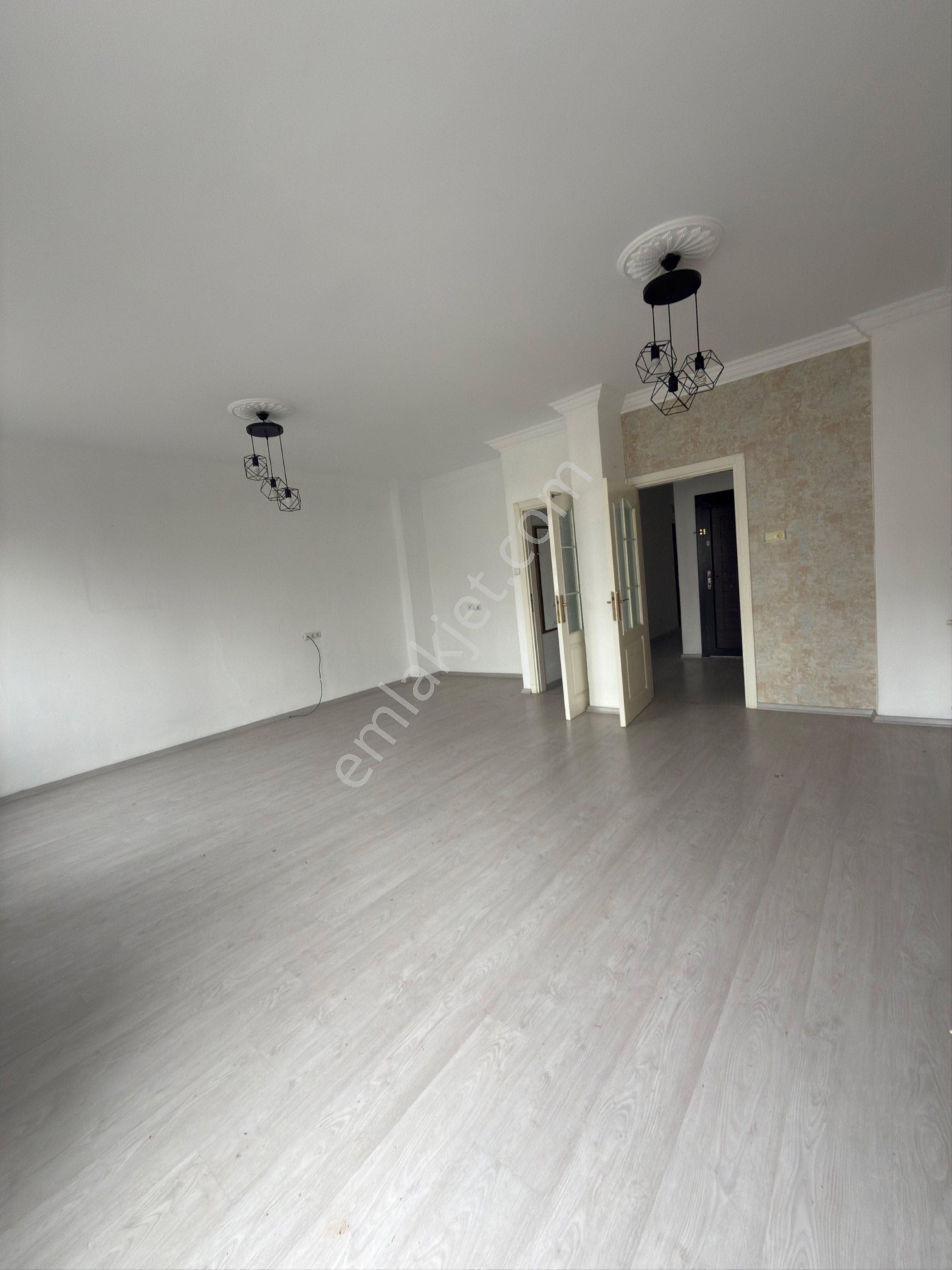 Gürselpaşa Mahallesi’nde Bahçeli Müstakil 2+1 Kiralık Ev - Görsel 4