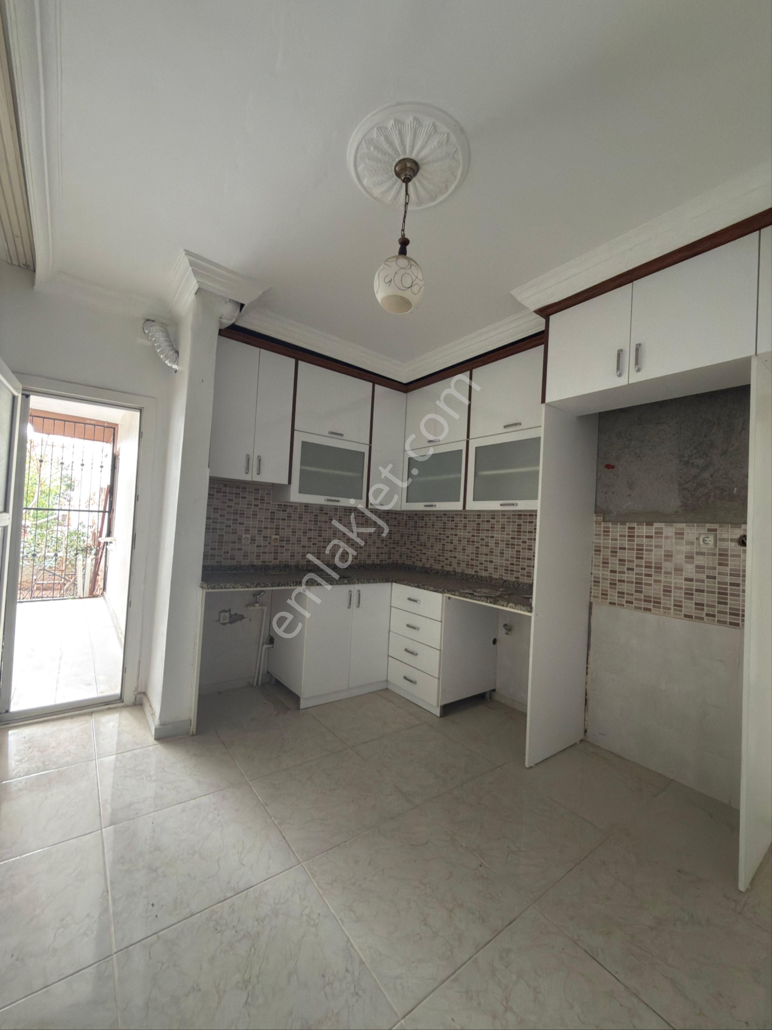 Gürselpaşa Mahallesi’nde Bahçeli Müstakil 2+1 Kiralık Ev